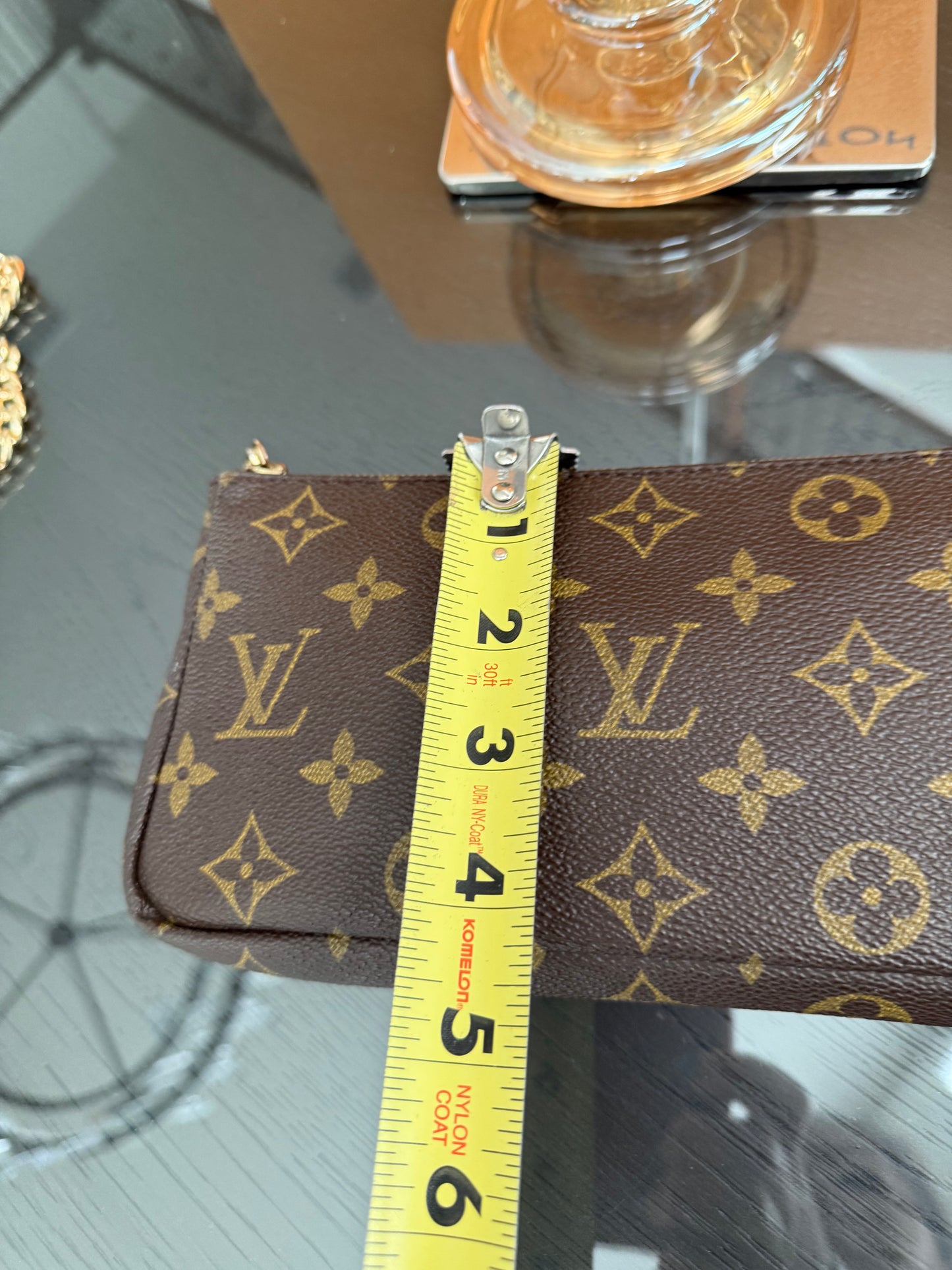 Sac Shopping Pouch with Generic Gold Strap