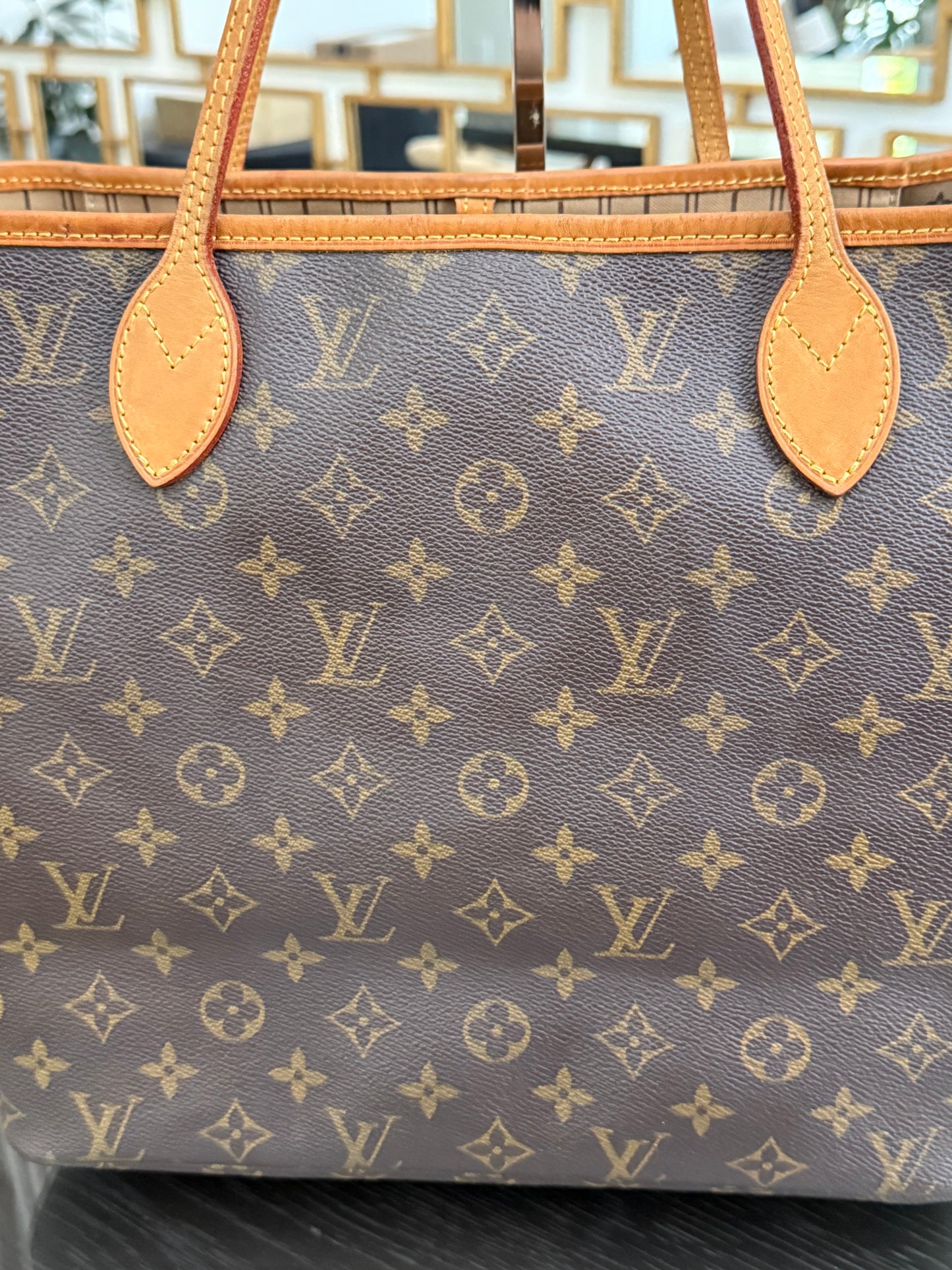 Neverfull MM with Dustbag and Insert Organizer 🗓️ Year: 2008