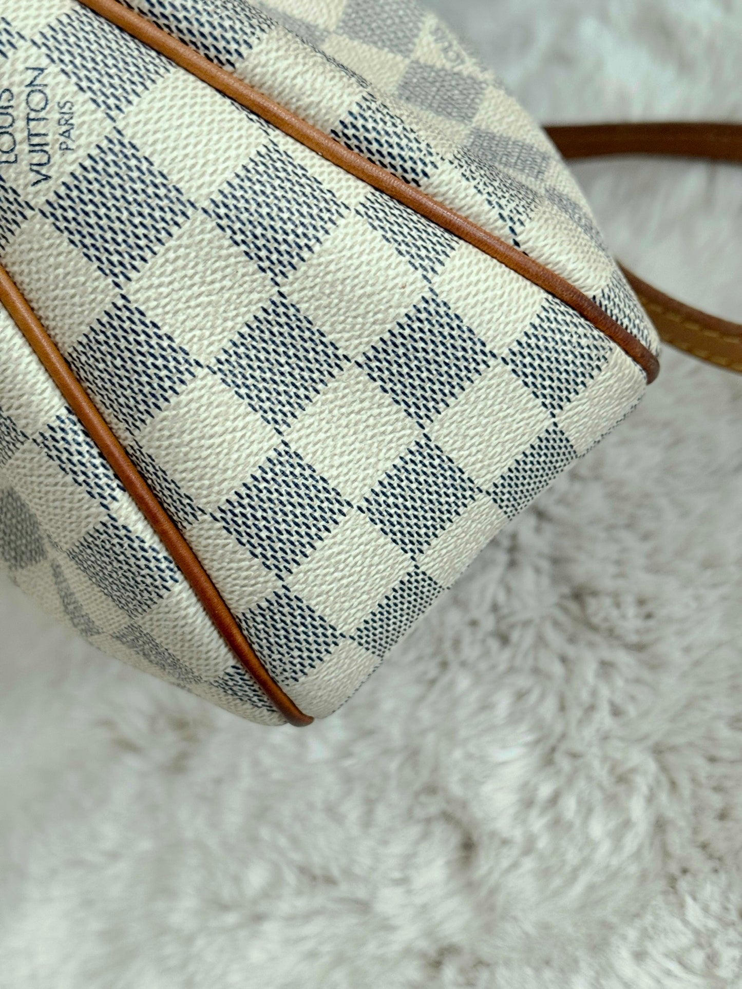 Siracusa PM Crossbody - Year 2012