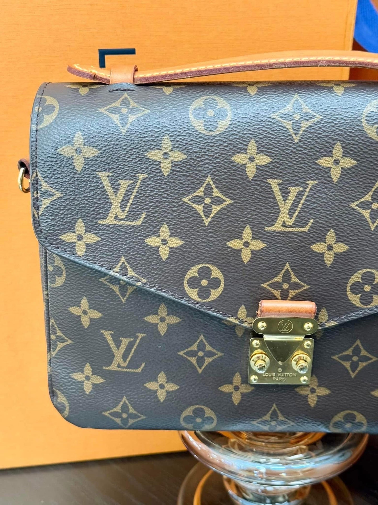 Pochette Metis with Box, Dustbag and Paper bag -Microchip & Authenticed