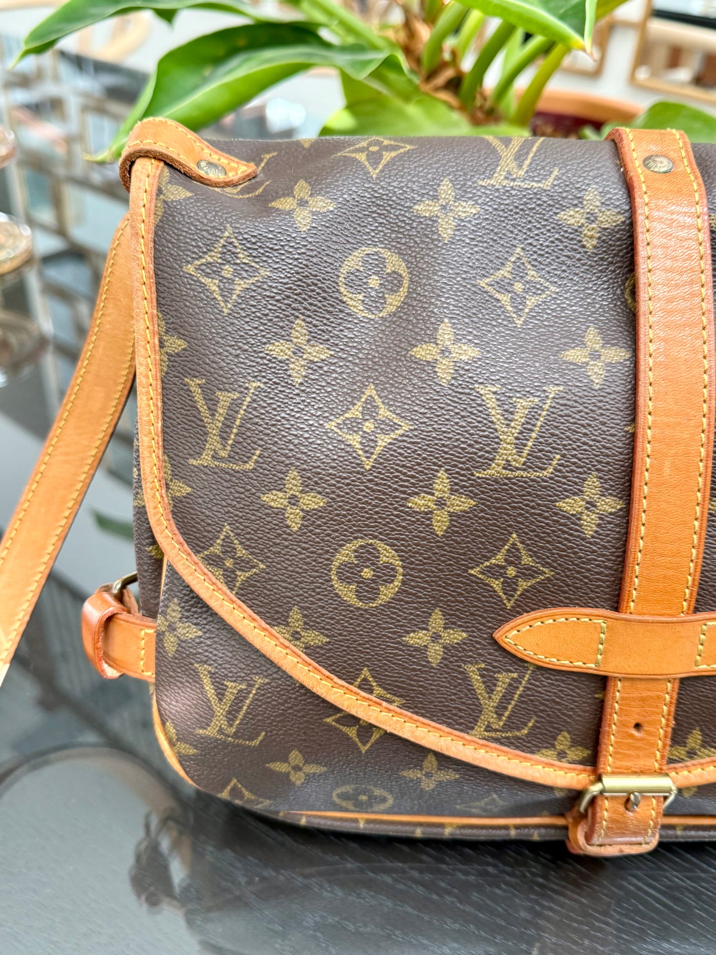 Saumur 30 Crossbody -Year: 1994