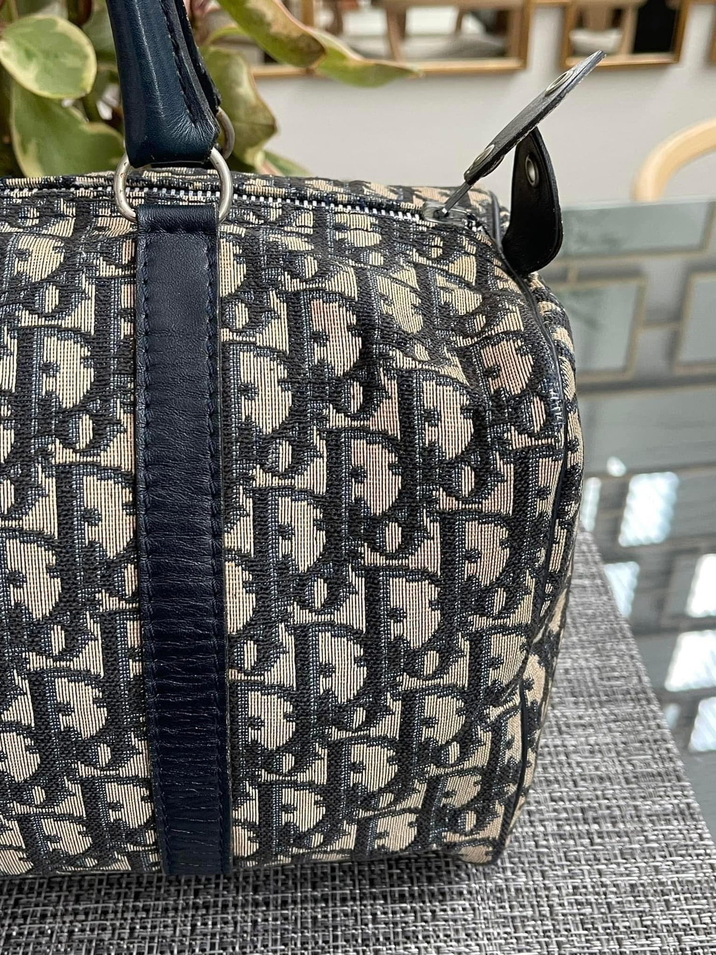 CD Trotter Vintage Boston Bag -Size: 25
