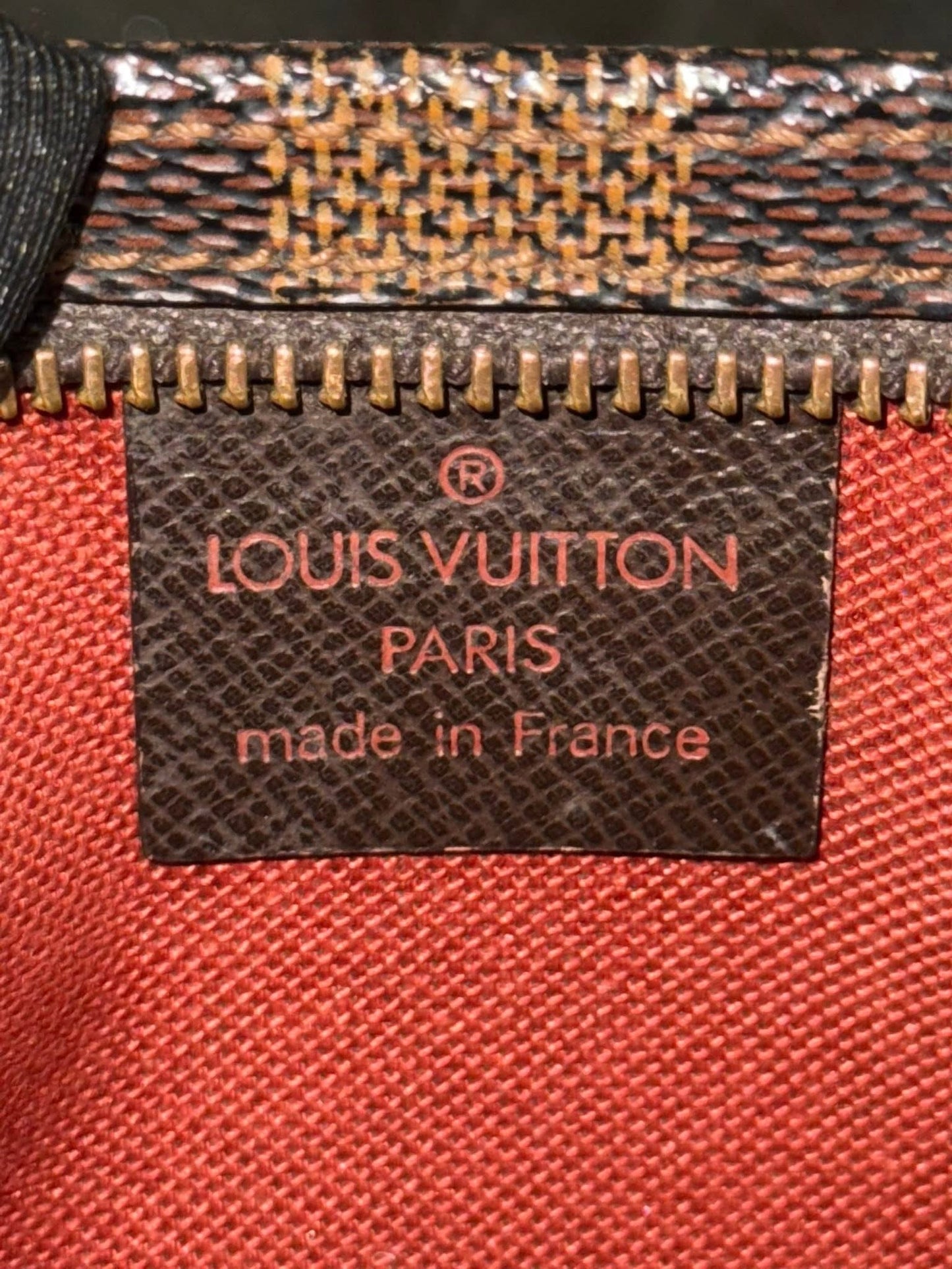 Damier Ebene Trousse Pochette - ๐
Year: 2008