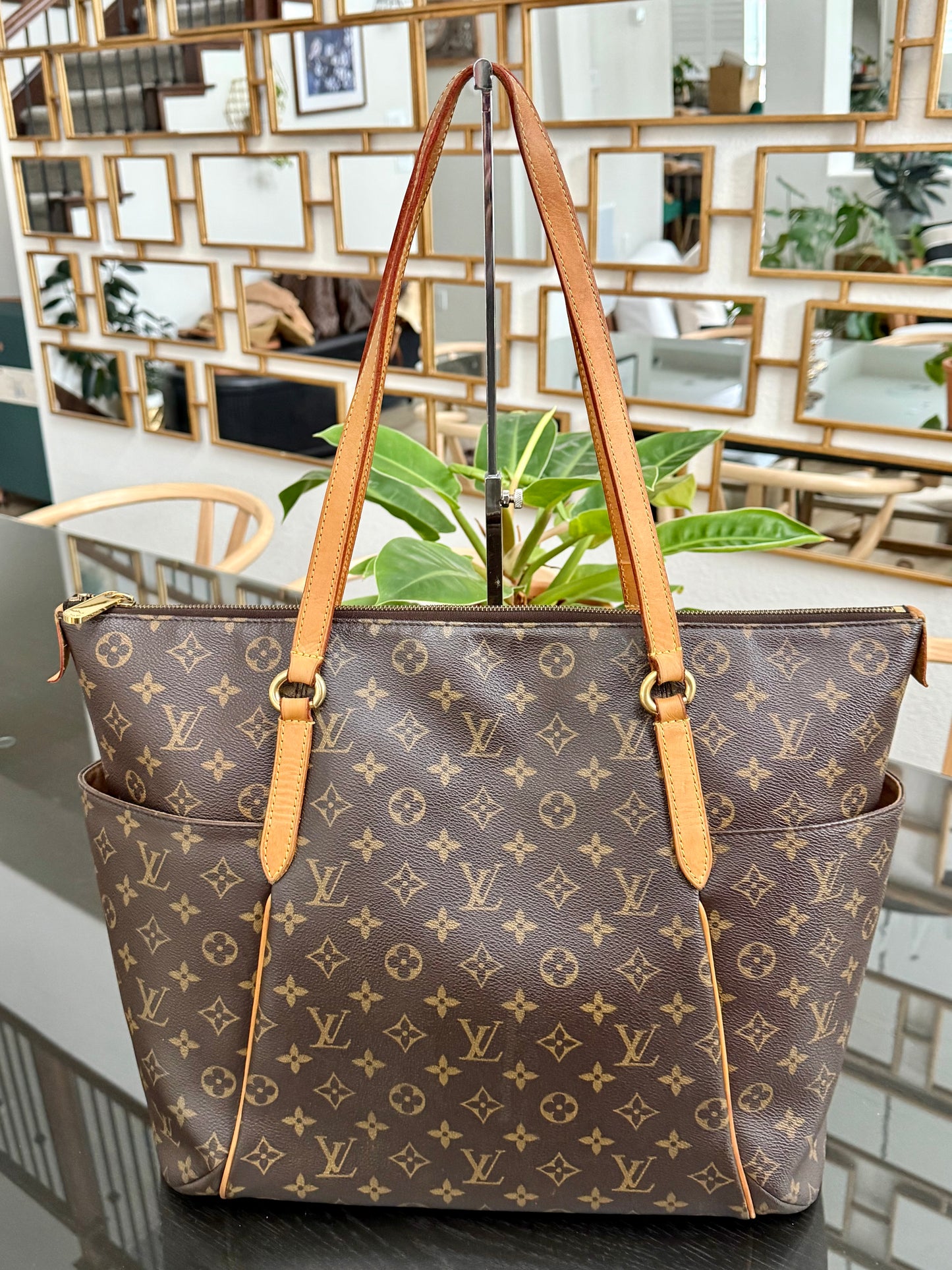 Totally GM with Dustbag and Insert Organizer ๐๏ธ Year: 2010