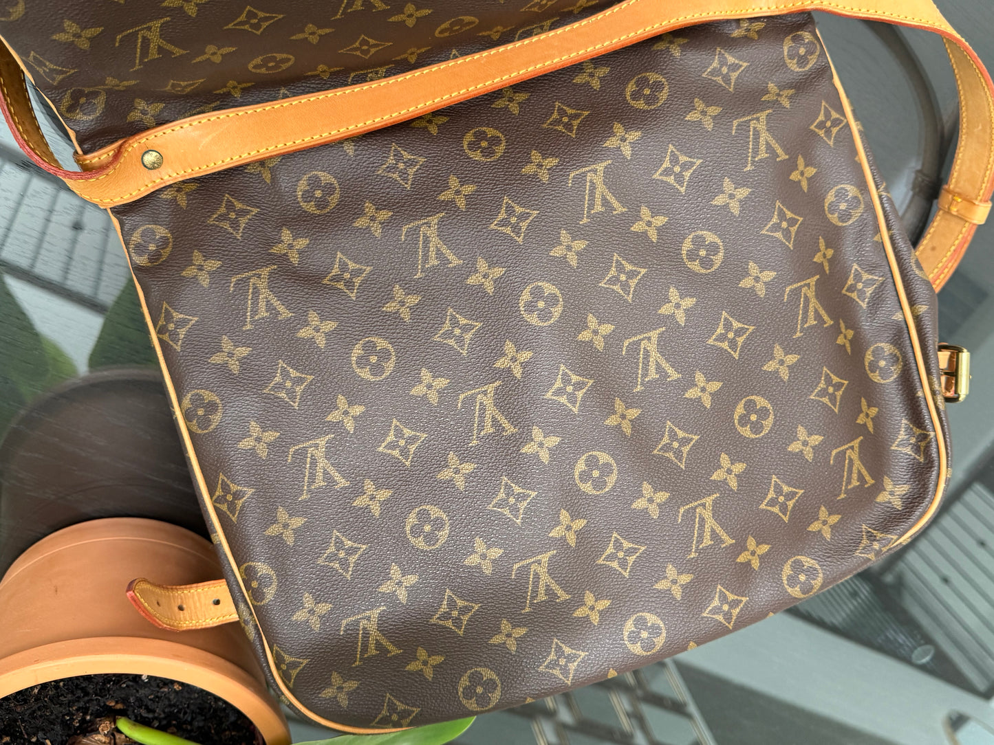 Saumur 35 Crossbody -๐๏ธ Year: 1992