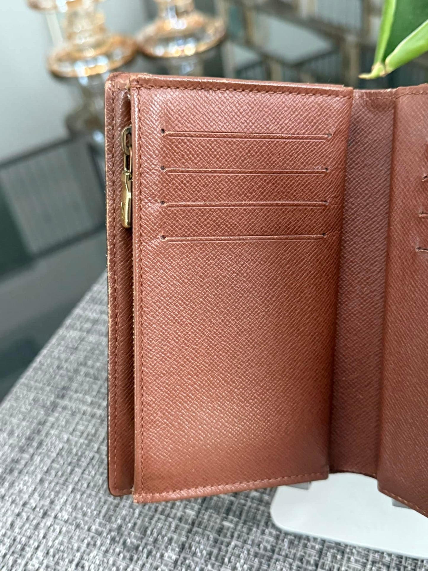 Alexandra Wallet with 14 Cardholders ๐๏ธ Year: 2007