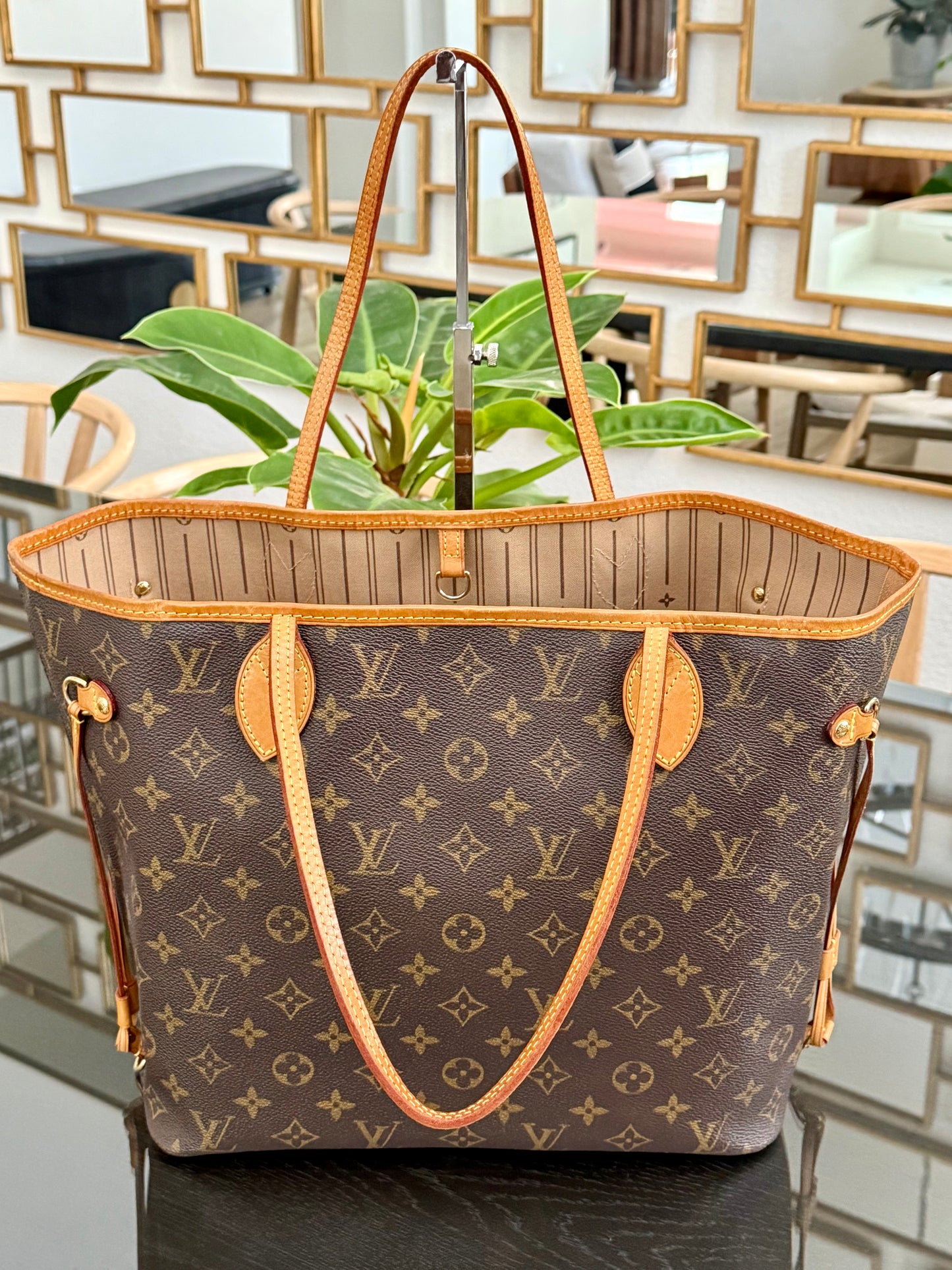 Neverfull MM with Dustbag 🗓️ Year: 2008