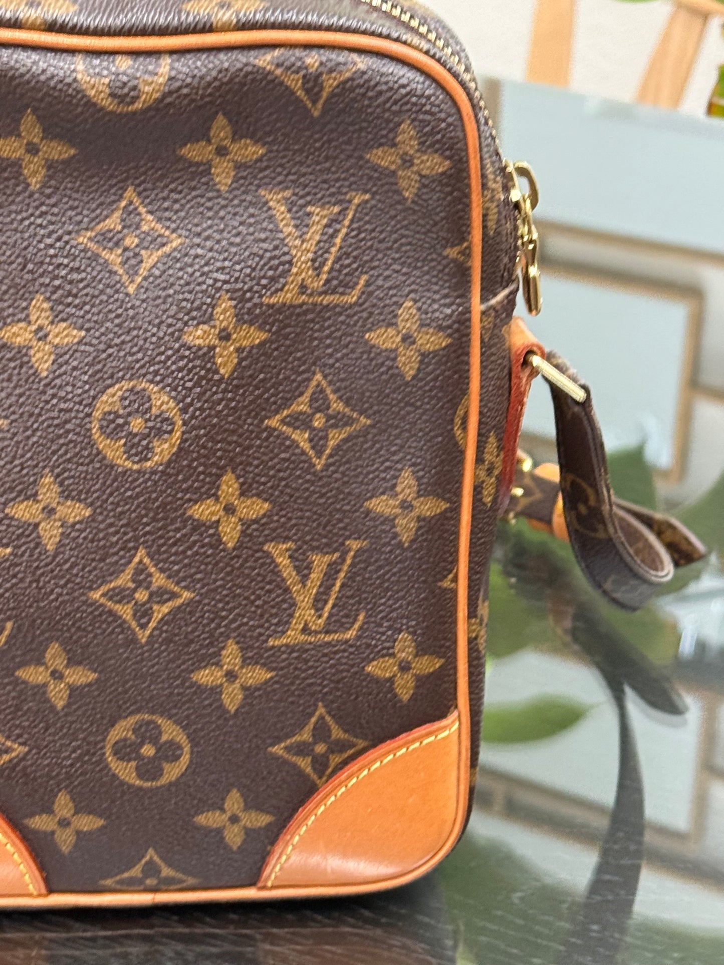 Amazon Crossbody Bag -Year: 2000
