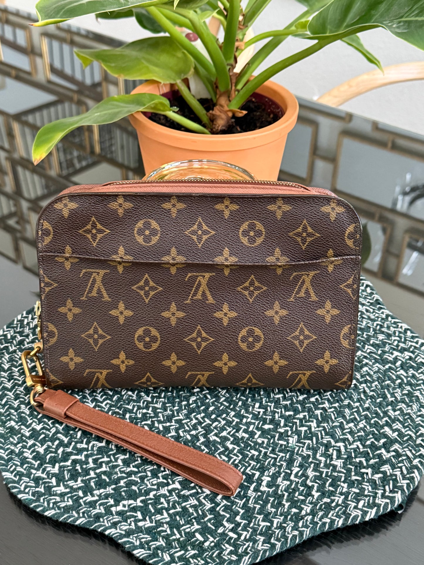 Orsay Clutch ๐๏ธ Year: 1997