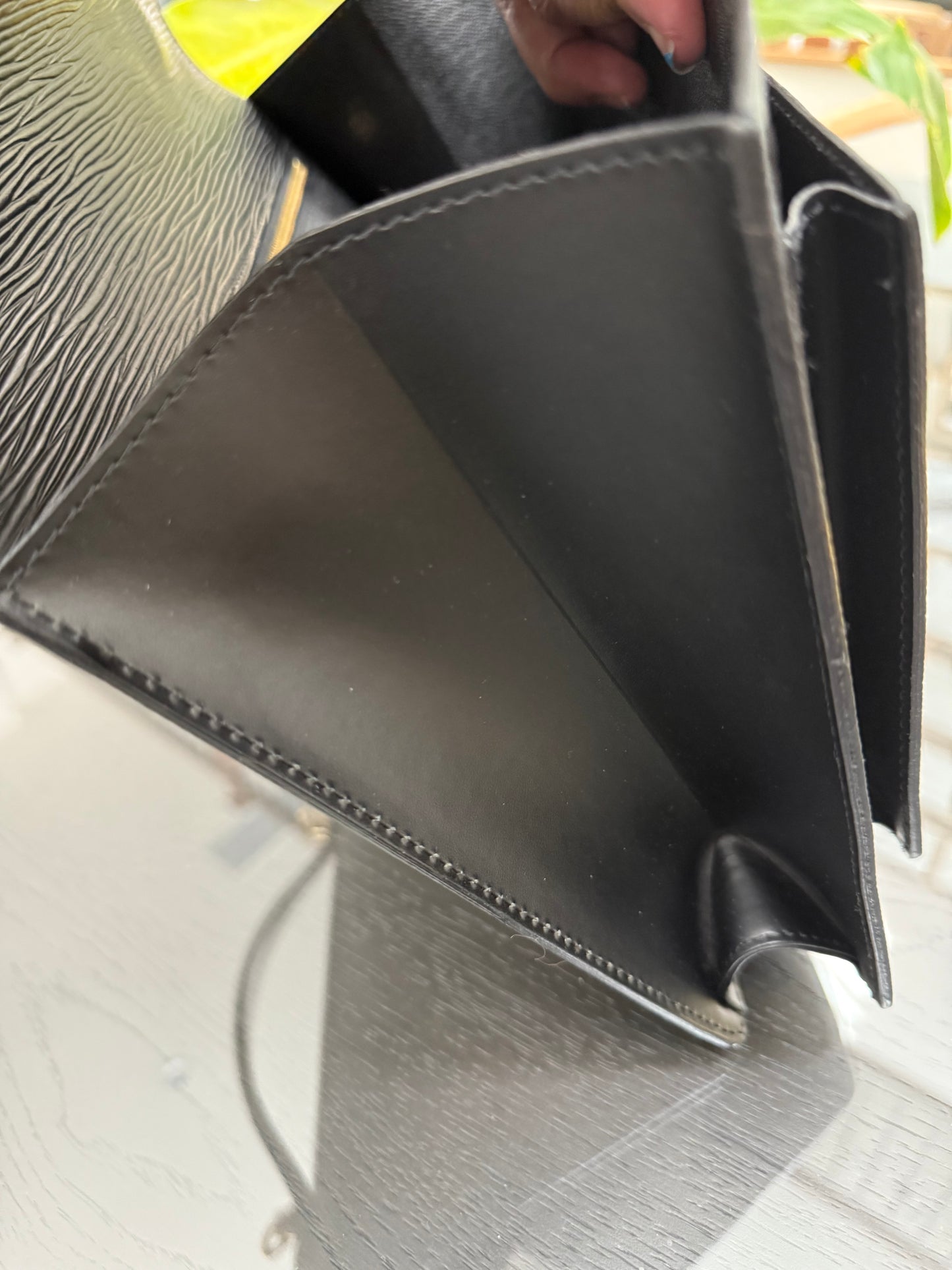 Epi Black Monceau 28 Crossbody 2 Way Bag - 📅 Year: 1997