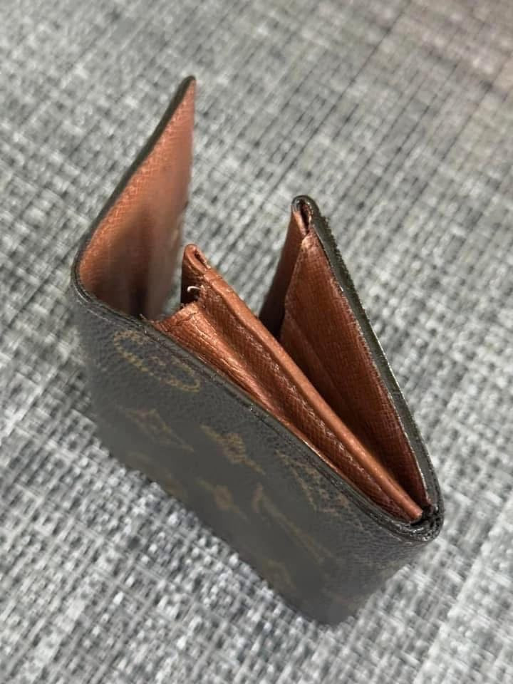 Cardholder Compact Wallet ๐๏ธ Year: 1997