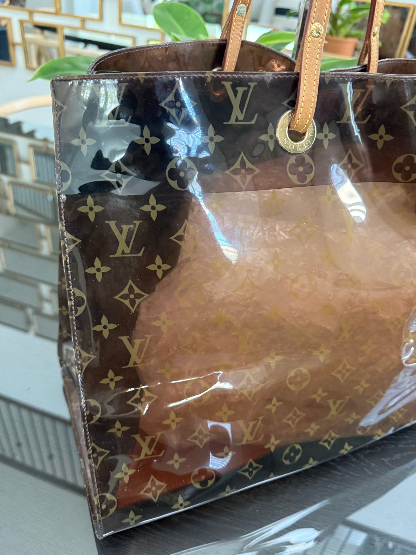 Clear Monogram Vinyl Cabas Cruise GM Tote- ๐
Year: 2000