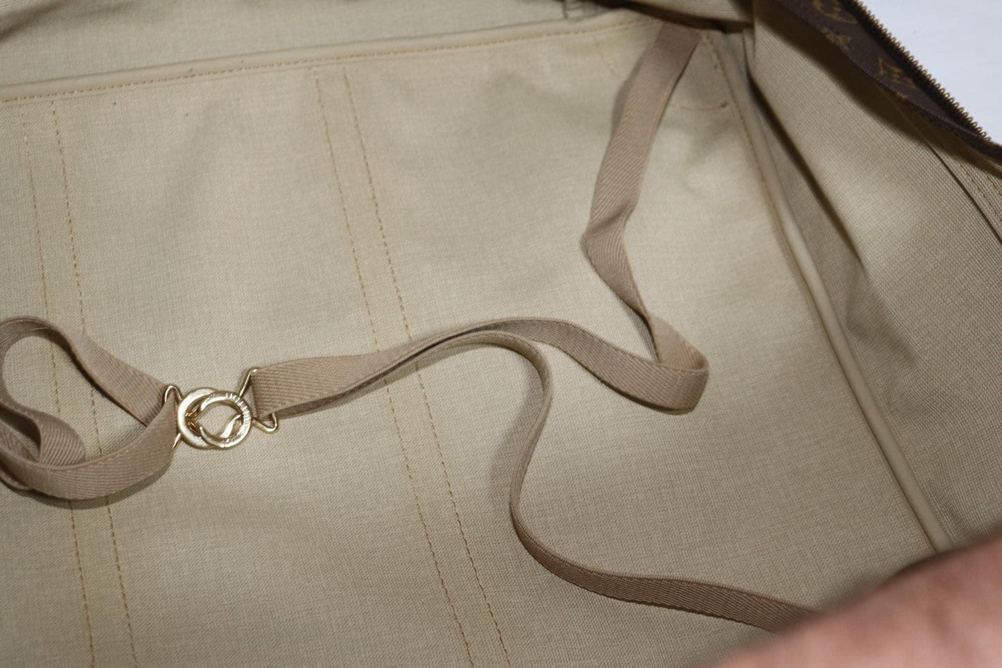Sirius 50 Soft Suitcase Luggage - π
Year: 1994