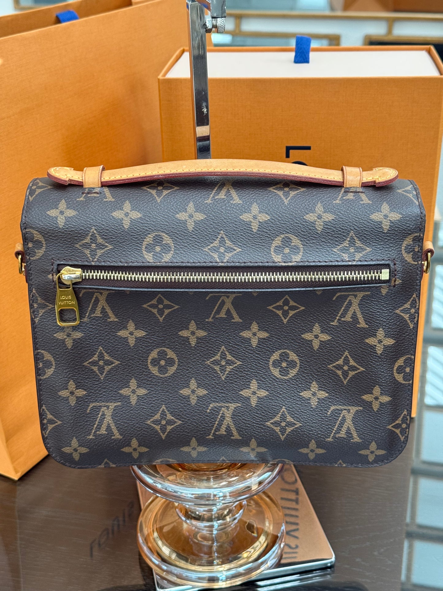 Pochette Metis with Box, Dustbag and Paper bag -Microchip & Authenticed