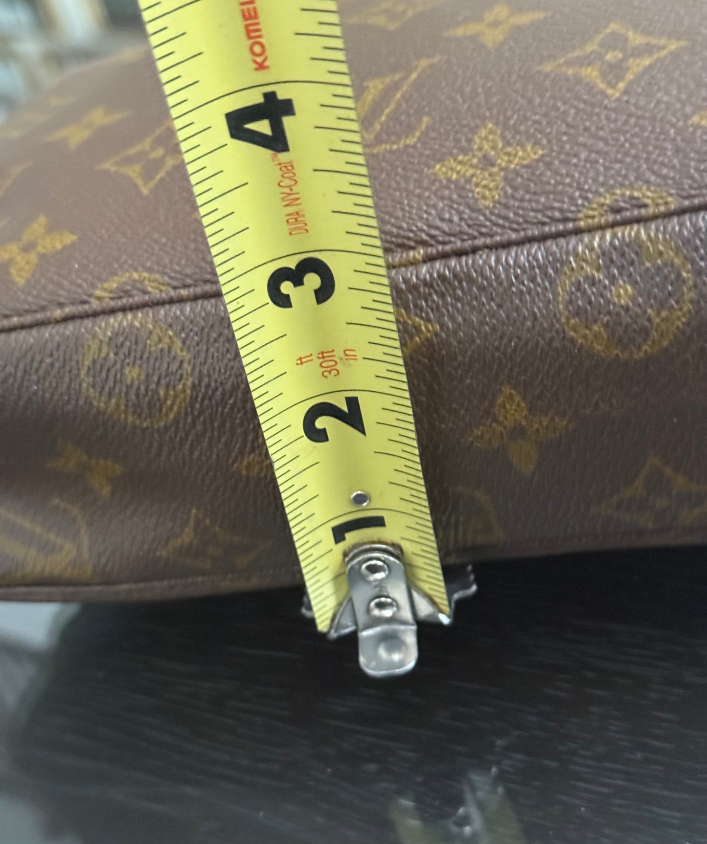 Trousse 23 ๐๏ธ Circa 80โs