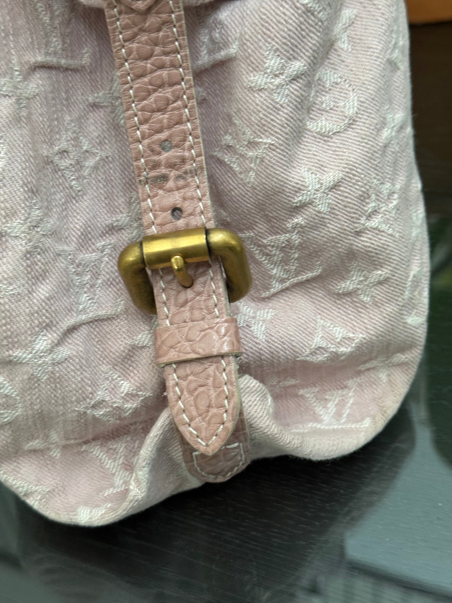 Denim Neo Cabby MM in Rose Pink 🗓️ Year: 2009