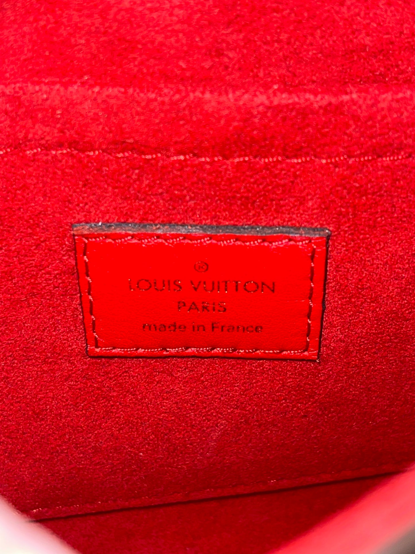 Locky BB Monogram Coquelicot (Complete Inclusions) - ๐
Year: 2019