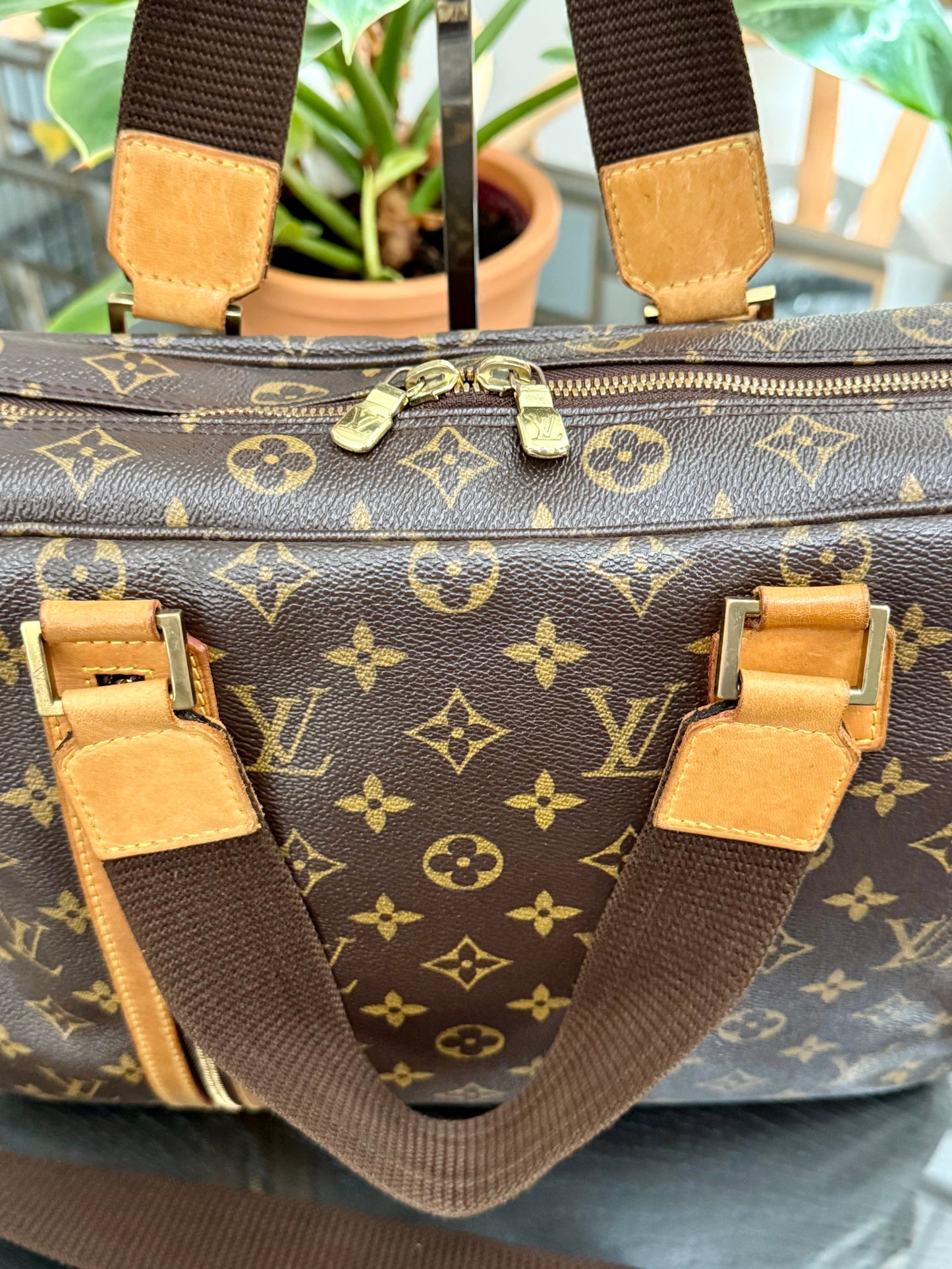 Sac Boshpore 2 Way bag in Monogram ๐๏ธ Year: 2005