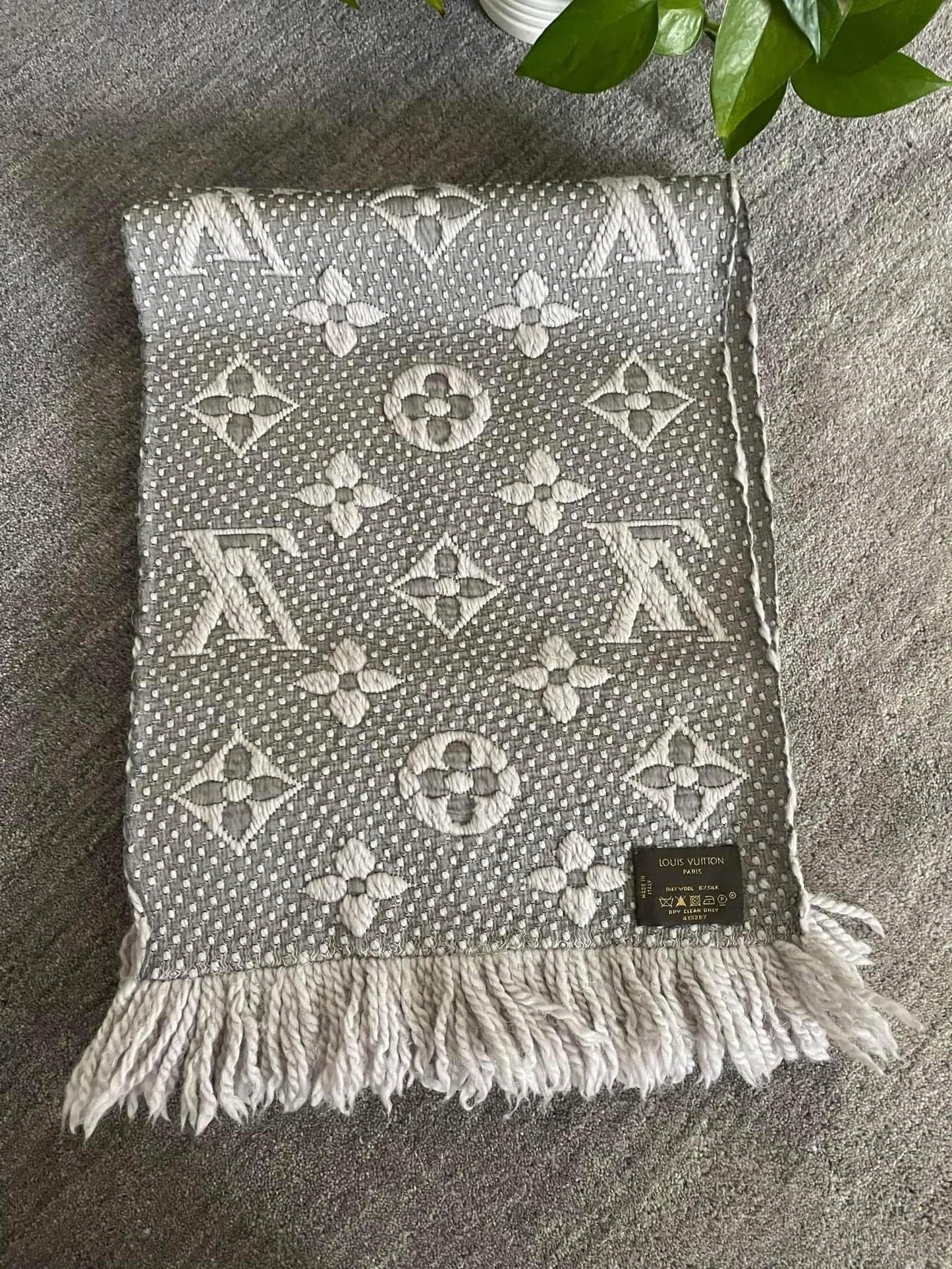 Logomania Grey Wool Scarf