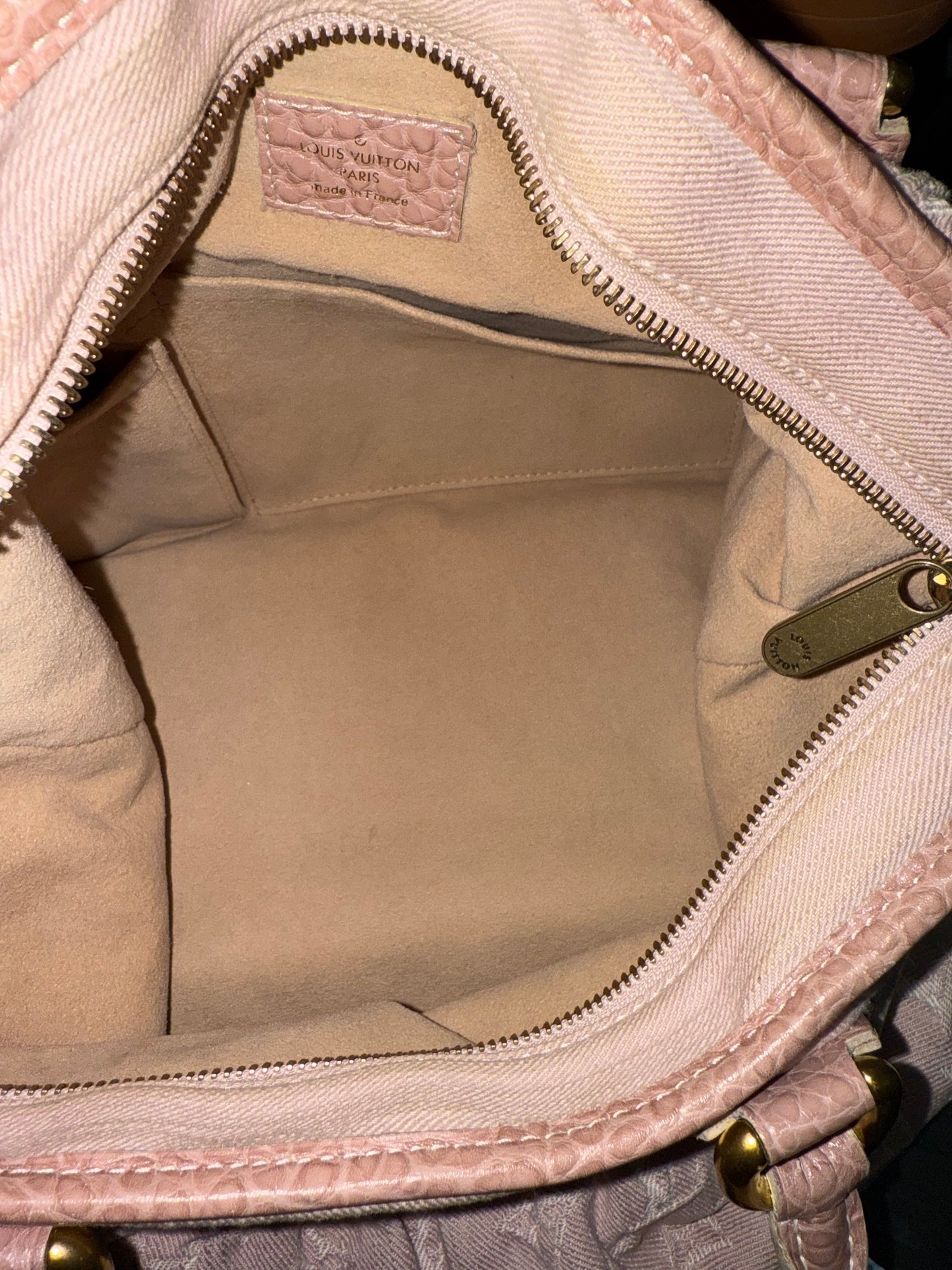 Denim Neo Cabby MM in Rose Pink 🗓️ Year: 2009