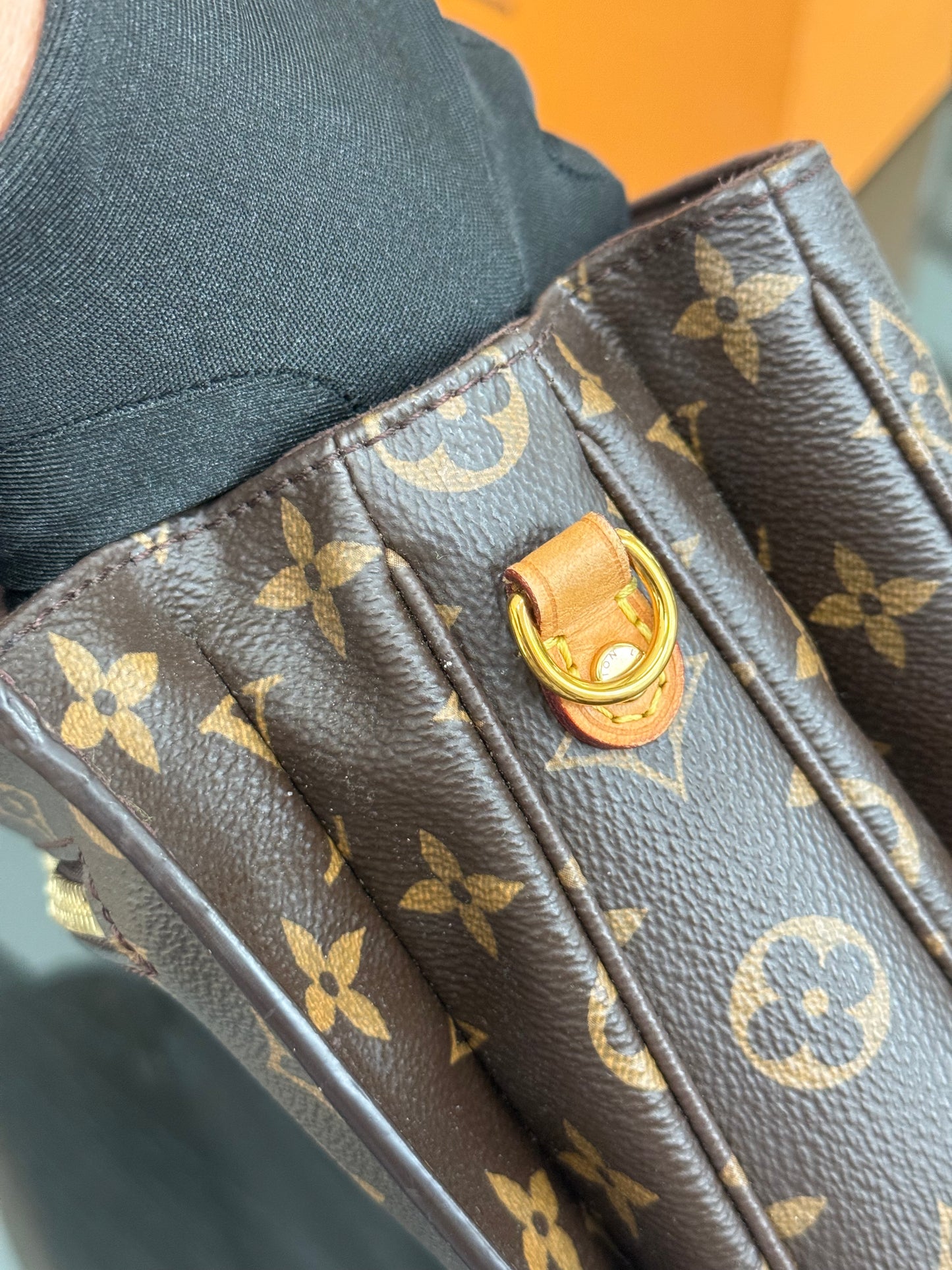 Pochette Metis with Box, Dustbag and Paper bag -Microchip & Authenticed