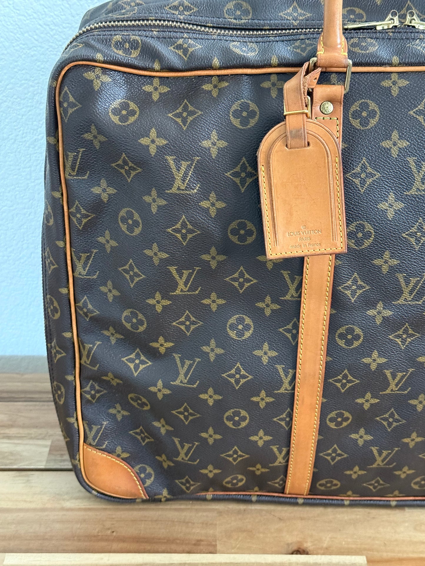 Sirius 50 Soft Suitcase Luggage - ๐
Year: 199