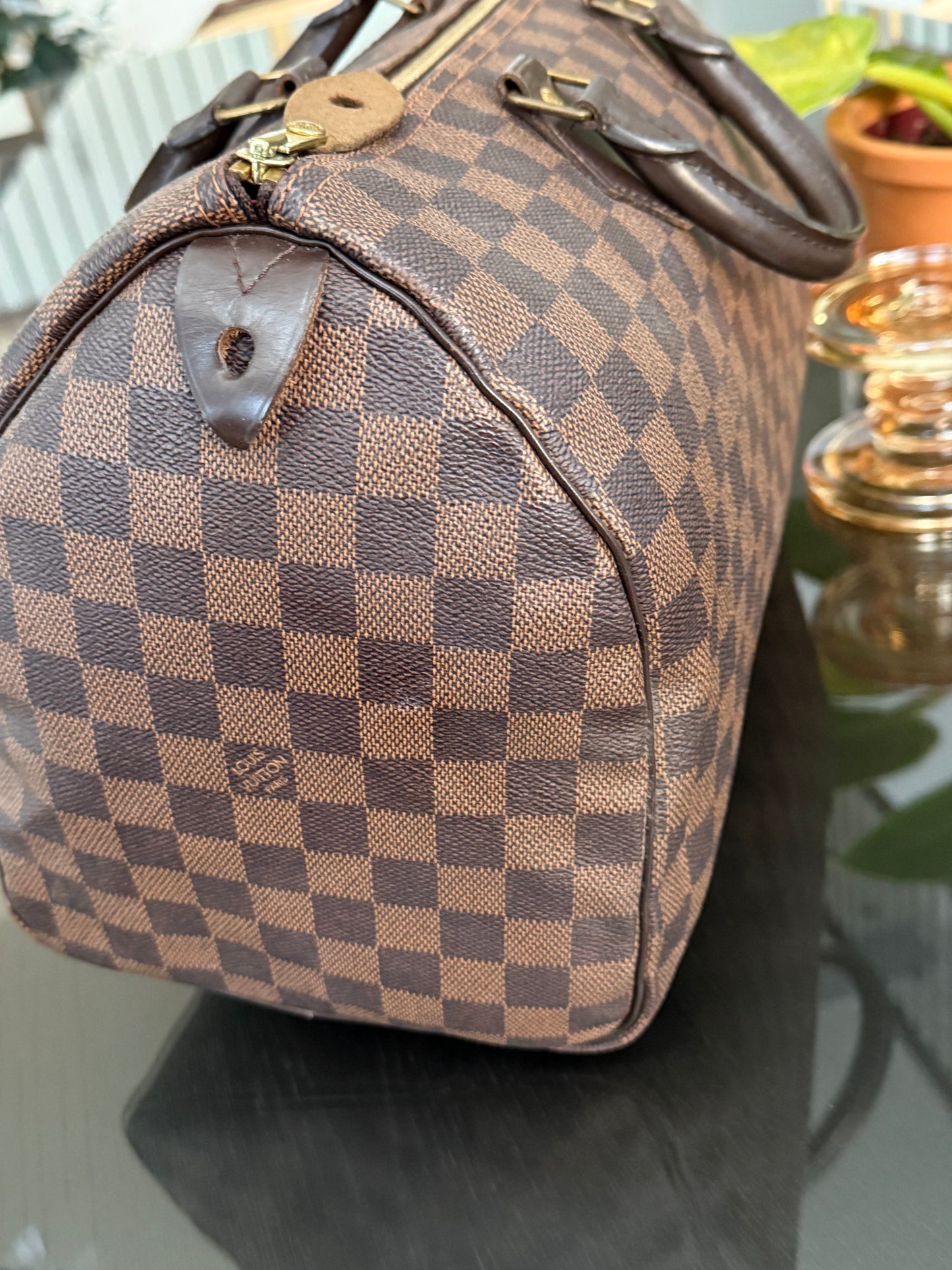 Speedy 35 with π Lock, Key, Dustbag and Insert Organizer-π
Year: 2012
