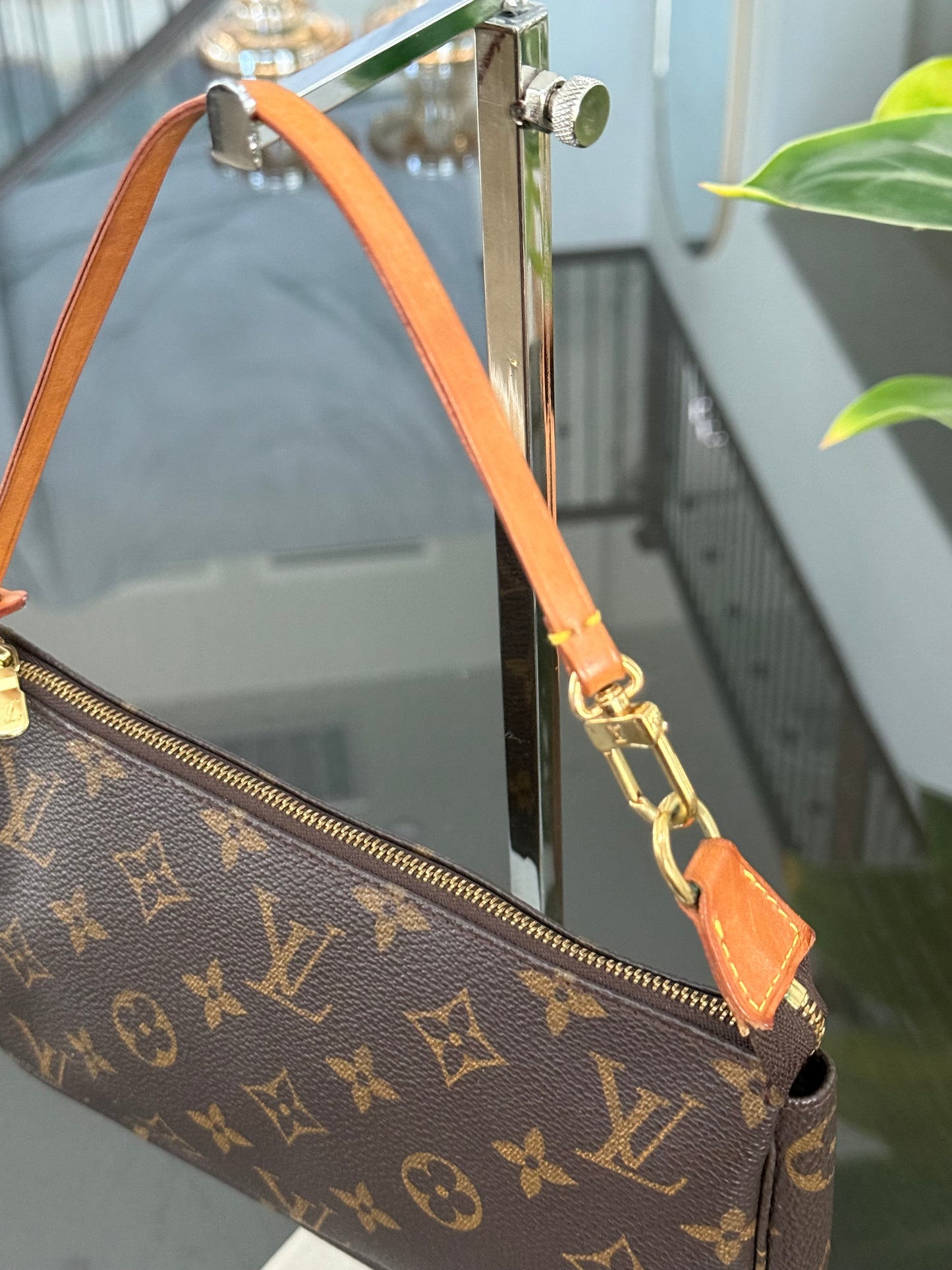 Pochette Accessories - ๐
Year: 2000