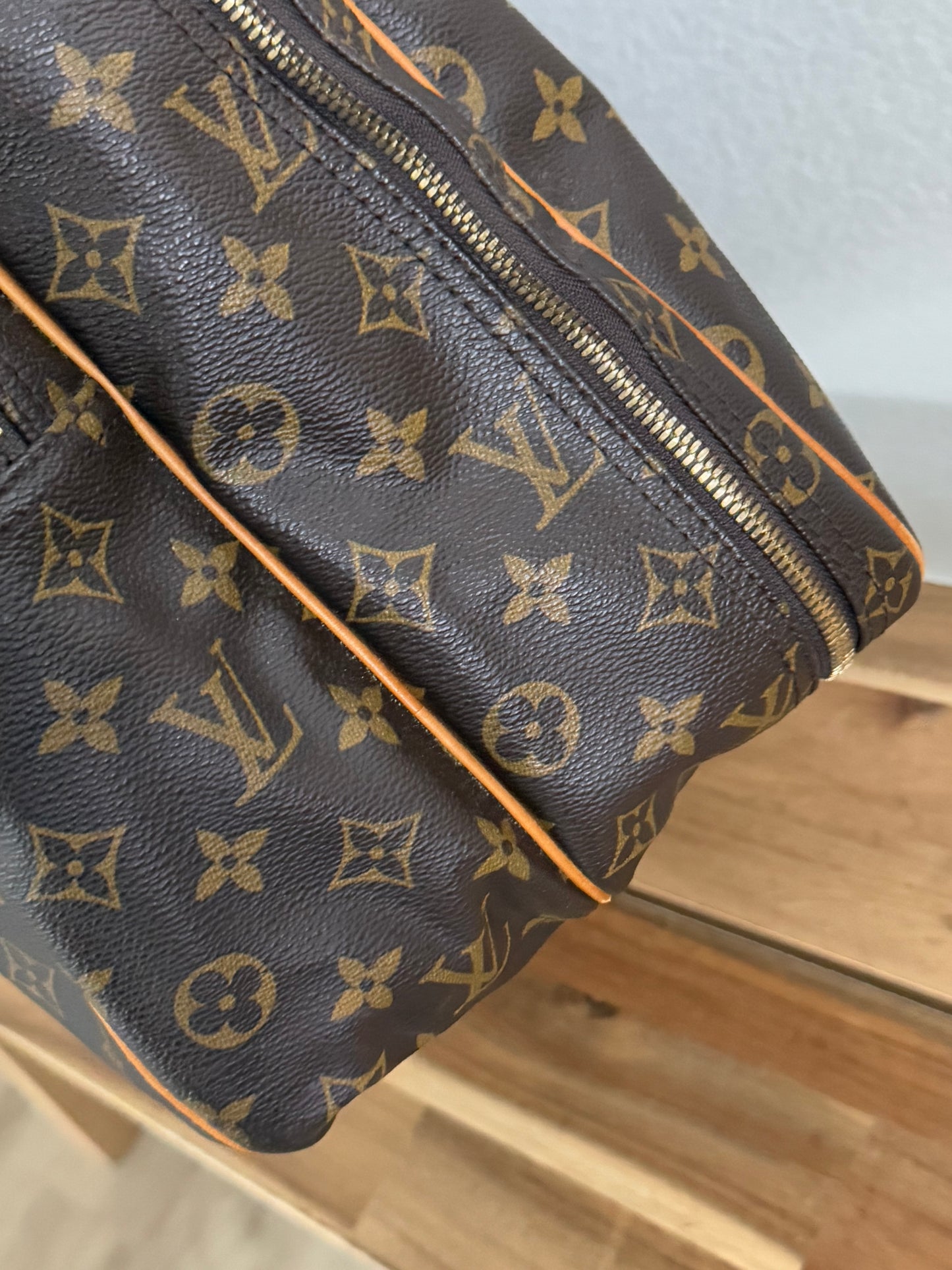 Alize II ‘24 Heure’ 45 Soft Suitcase Luggage - 📅 Year: 1997