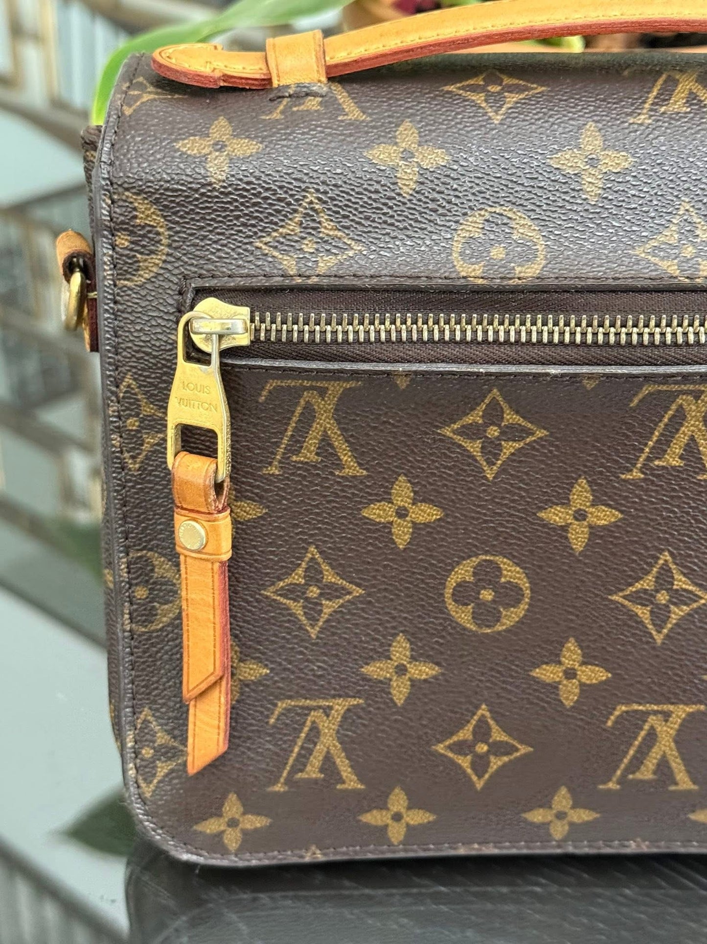 Pochette Metis in Monogram with Box, Dustbag, Insert organizer and Paper bag ๐๏ธ Year 2014