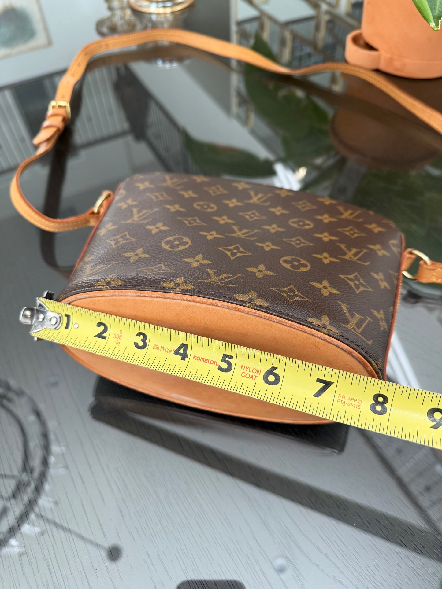 Drouot Crossbody
π
Year: 1997