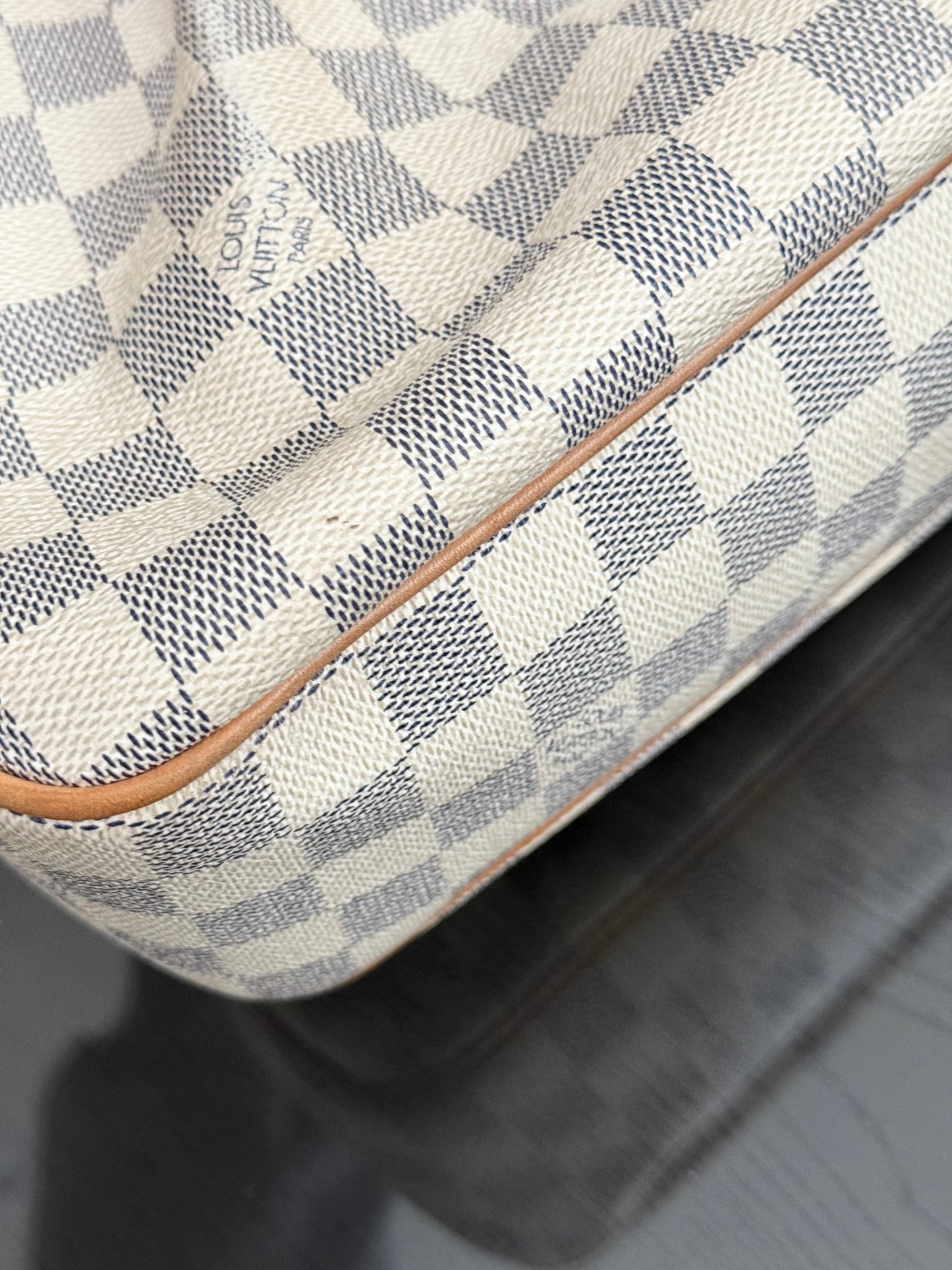 Siracusa PM Crossbody - ๐
Year: 2011