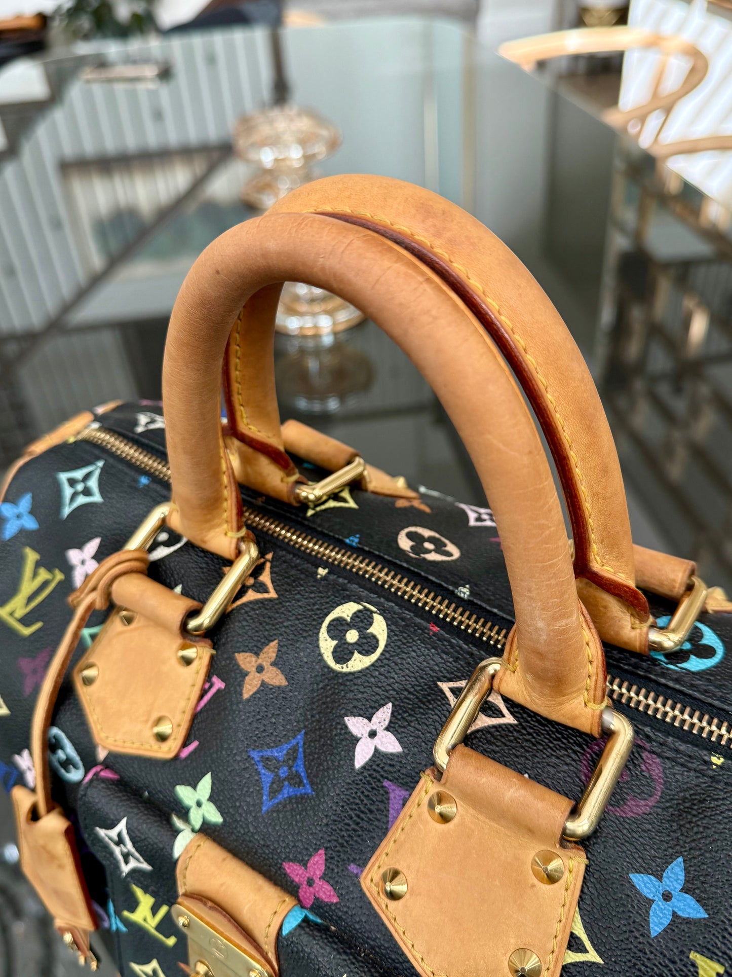 Multicolor Speedy 30 with Dustbag, Insert Organizer and twilly set π
Year: 2008
