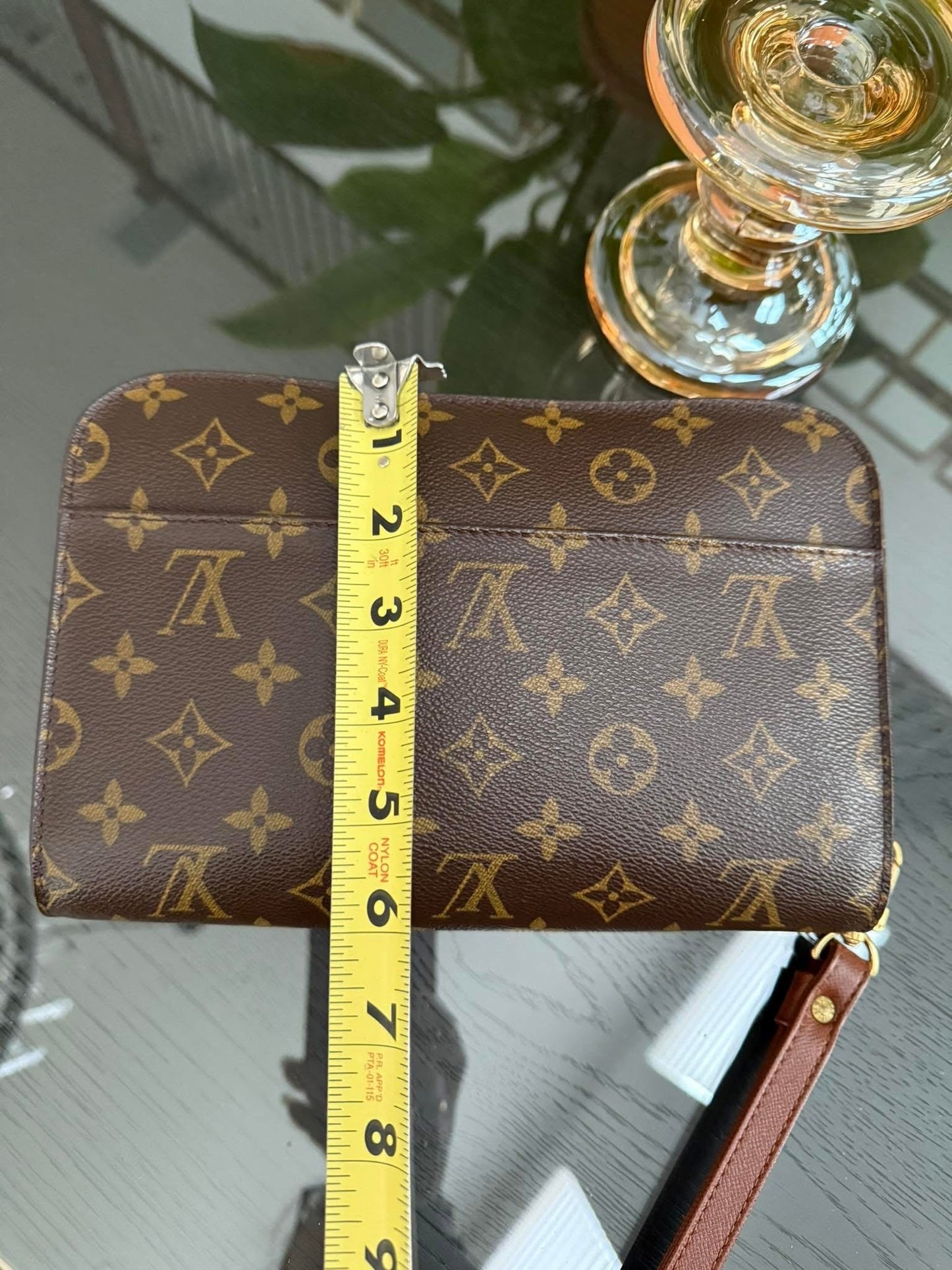Orsay Clutch
๐๏ธ Year: 2000