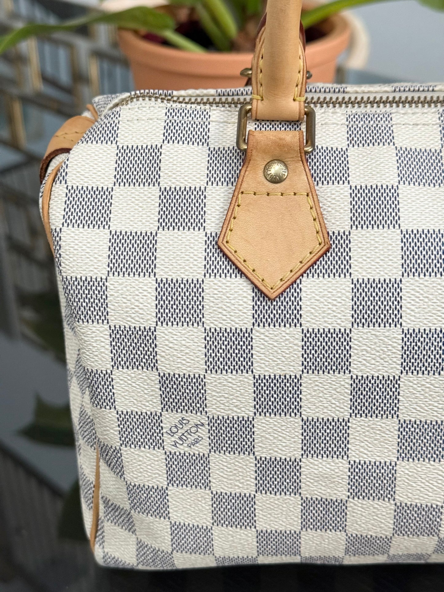 Speedy 25 Azur with, Dustbag, Insert organizer and twilly
๐๏ธ Year: 2008