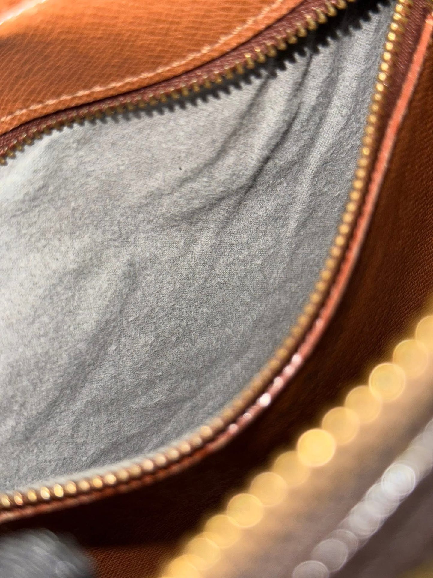 Jeaunefille PM Crossbody - π
Year: 1995