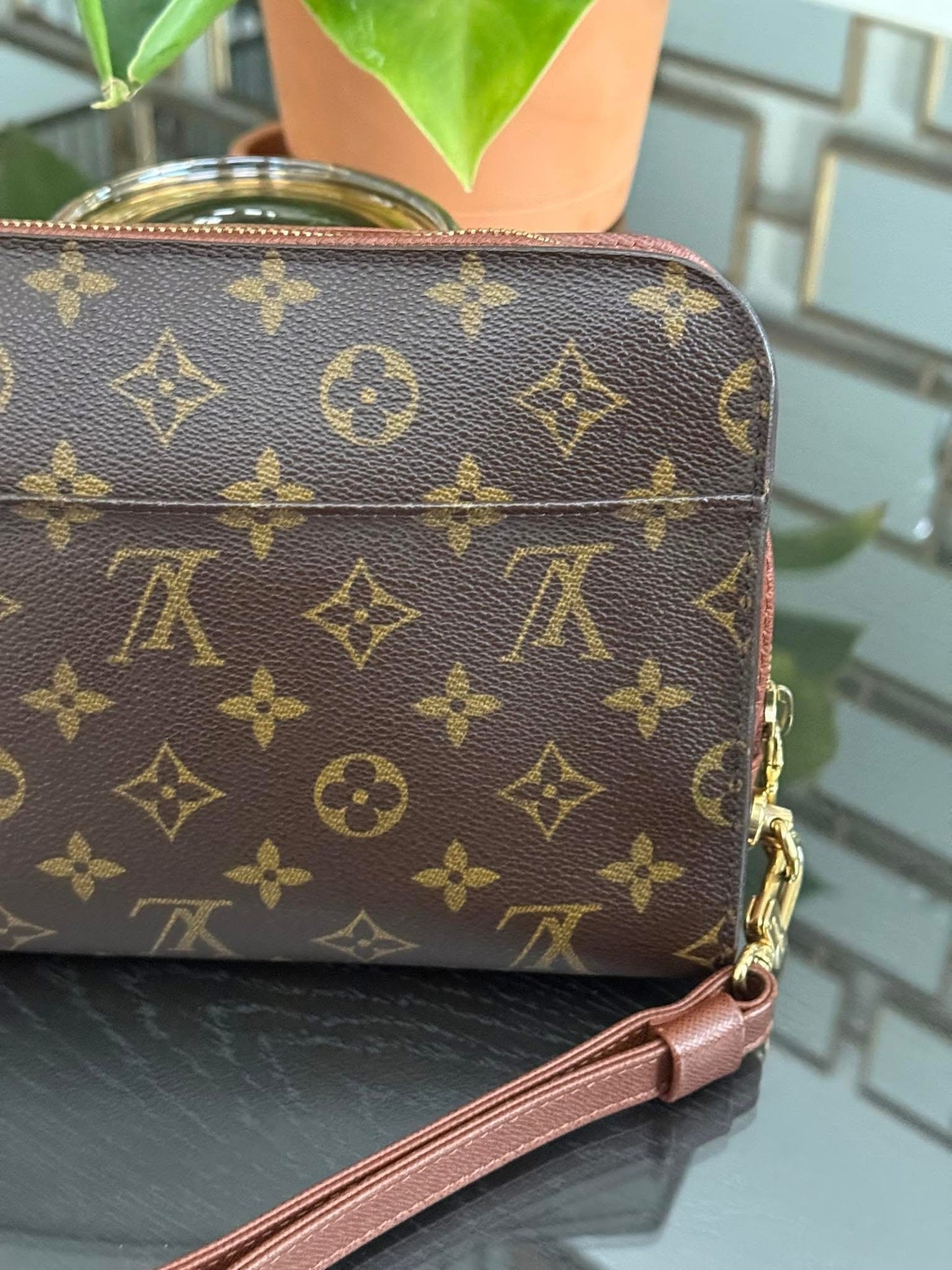 Orsay Clutch
๐๏ธ Year: 2000