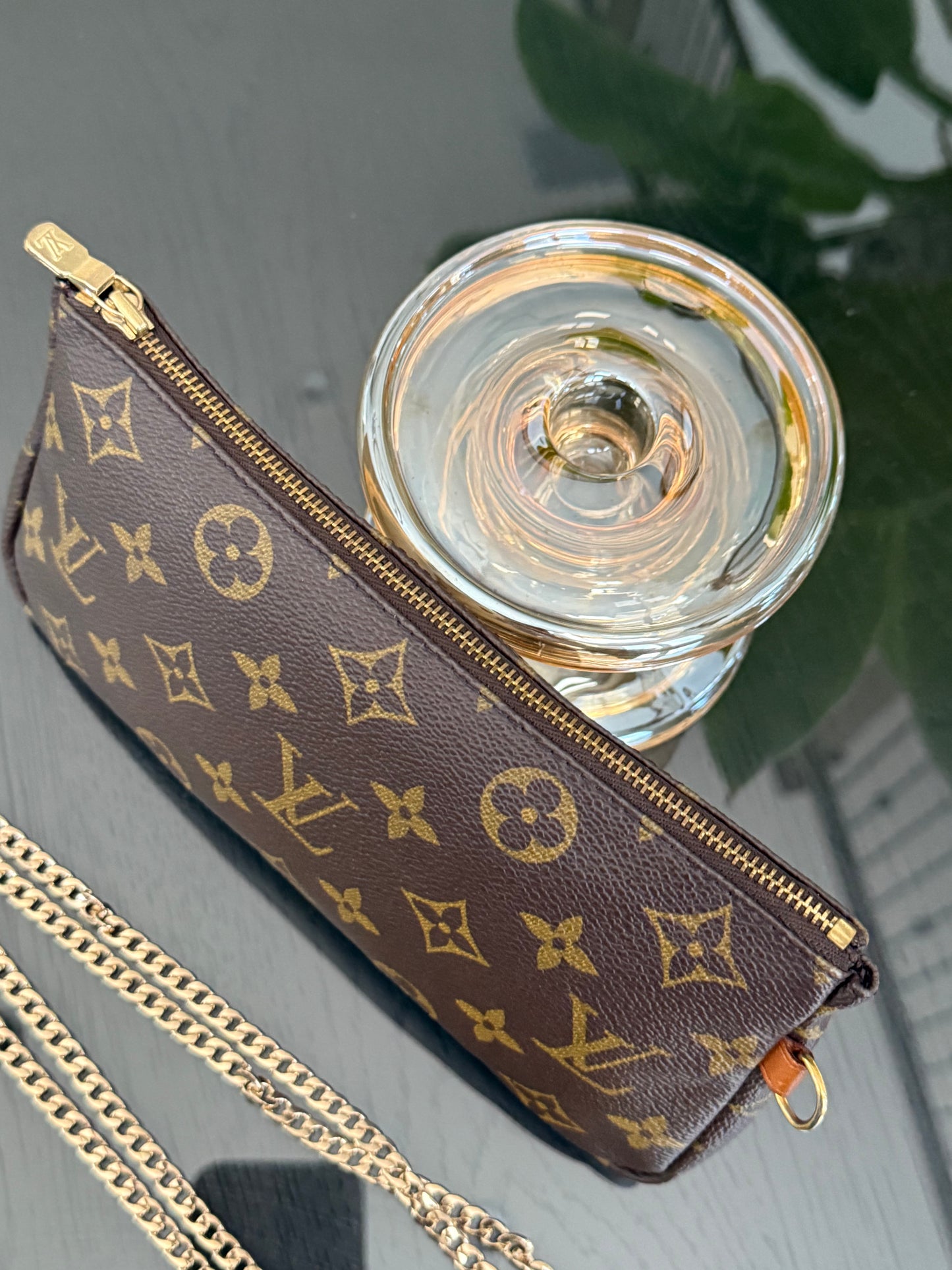 Sac Shopping Pouch with Generic Gold Strap