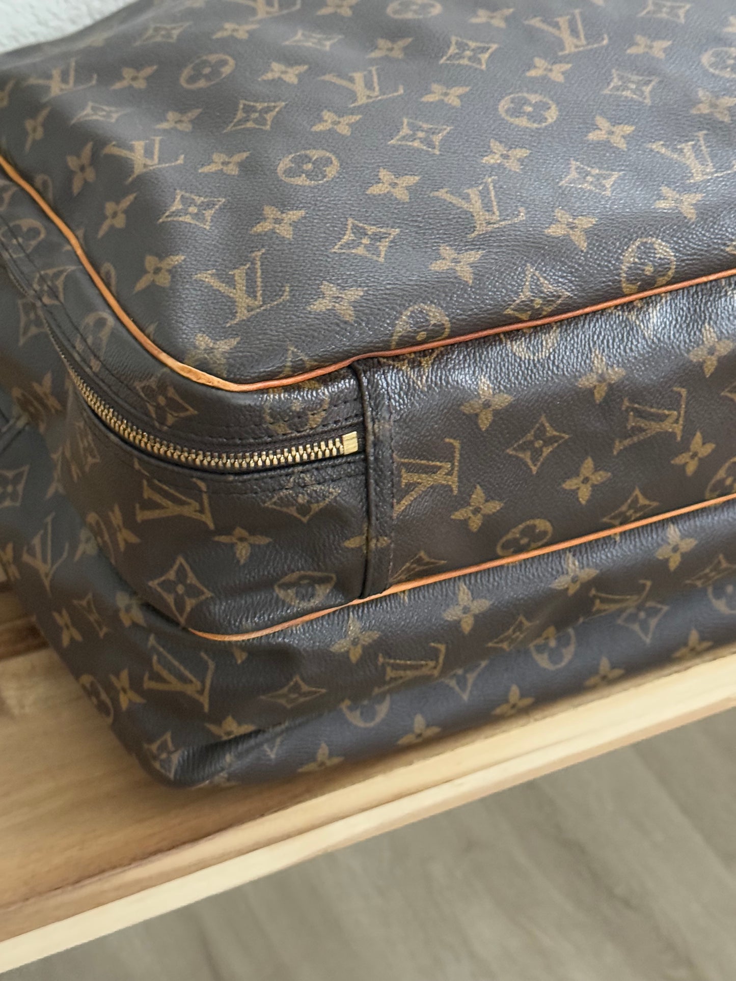 Alize II ‘24 Heure’ 45 Soft Suitcase Luggage - 📅 Year: 1997