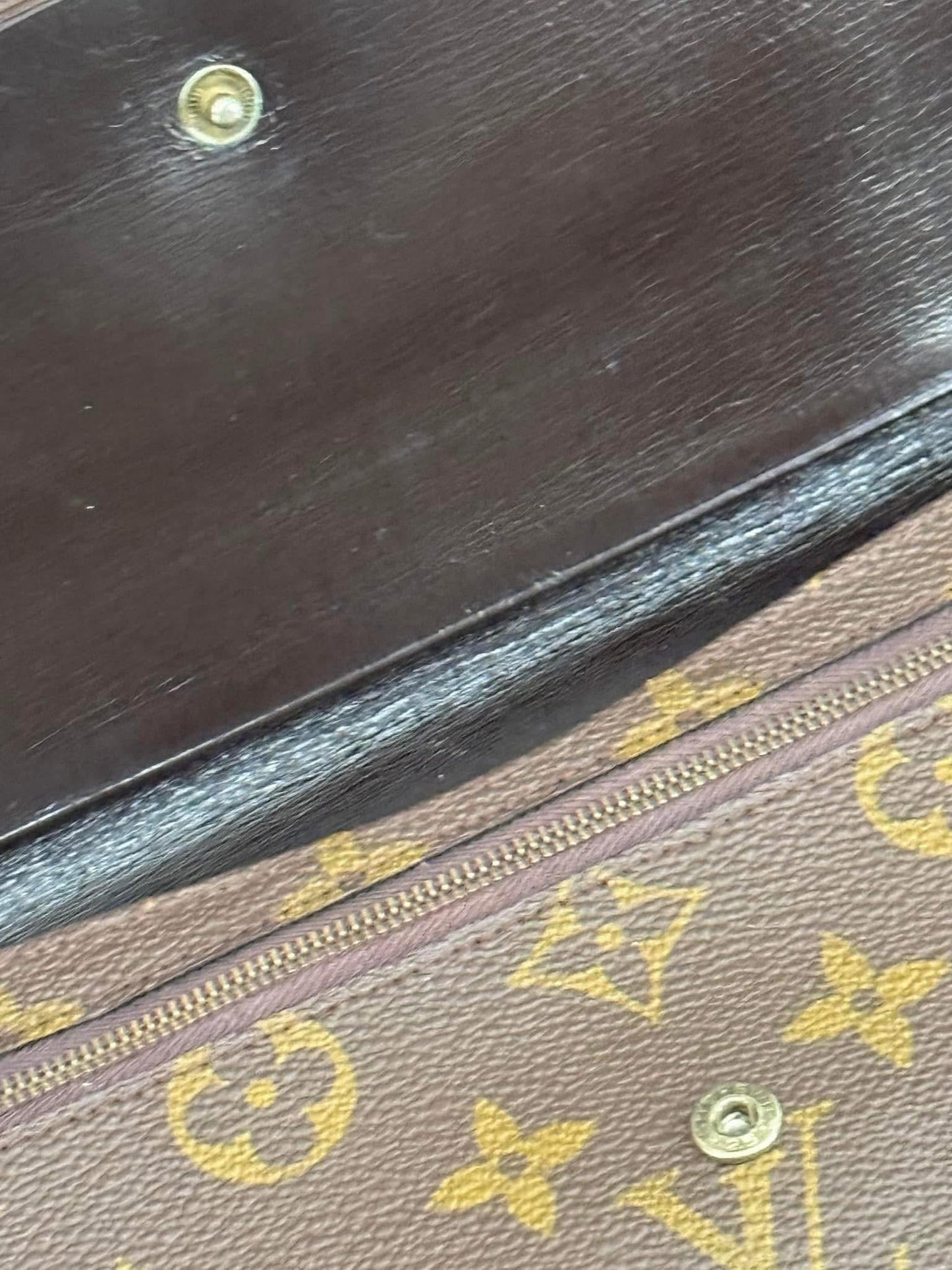 Rabat Clutch with Insert and Generic Crossbody Strap🗓️ Circa 80’s