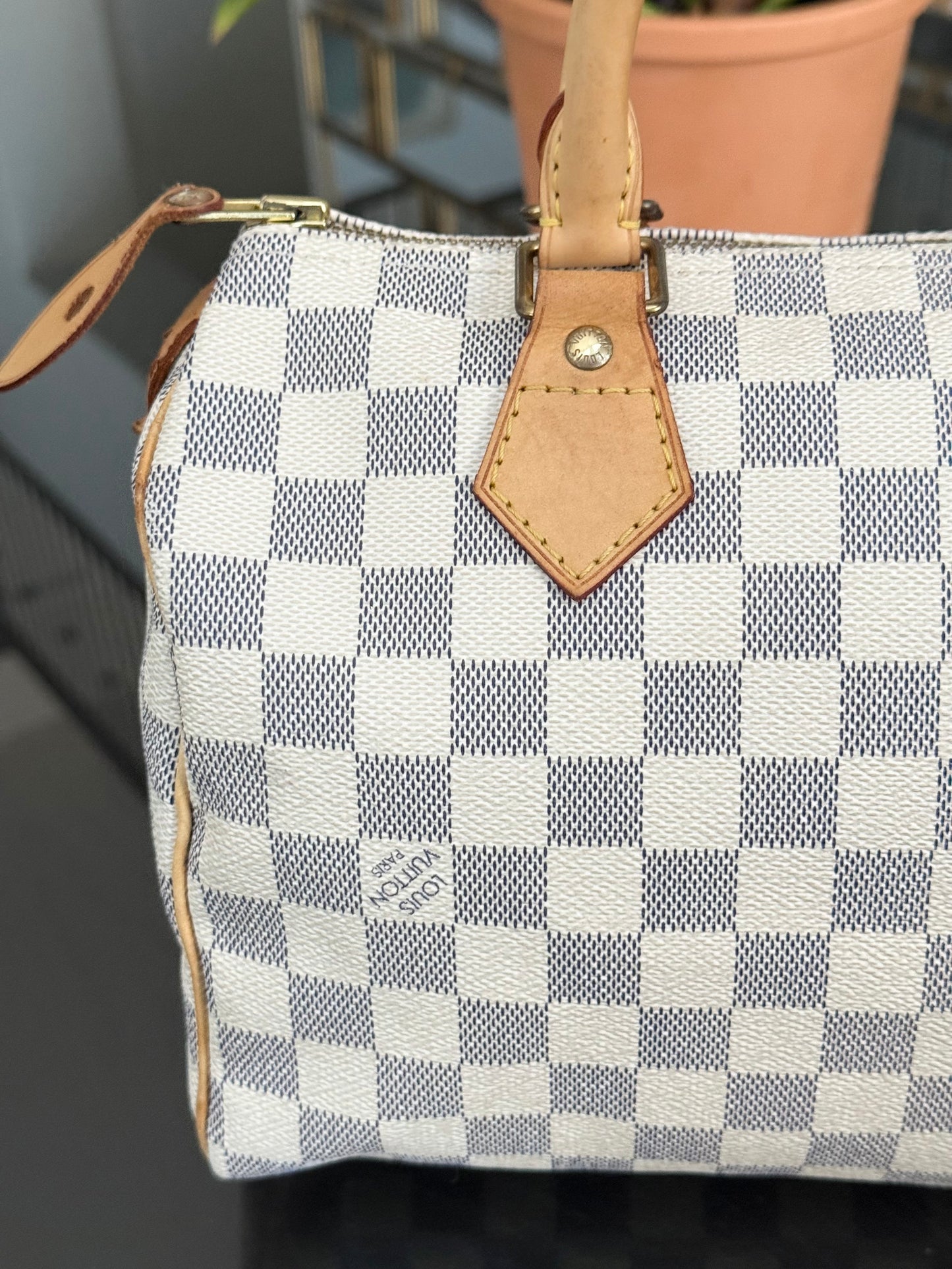 Speedy 25 Azur with, Dustbag, Insert organizer and twilly
๐๏ธ Year: 2008