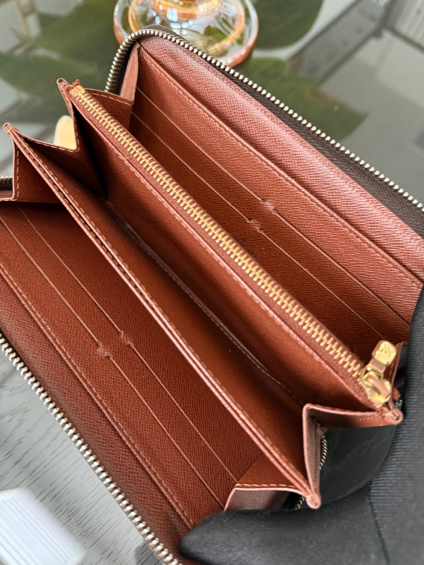 Monogram Zippy Long Wallet with Dustbag 🗓️ Year: 2006