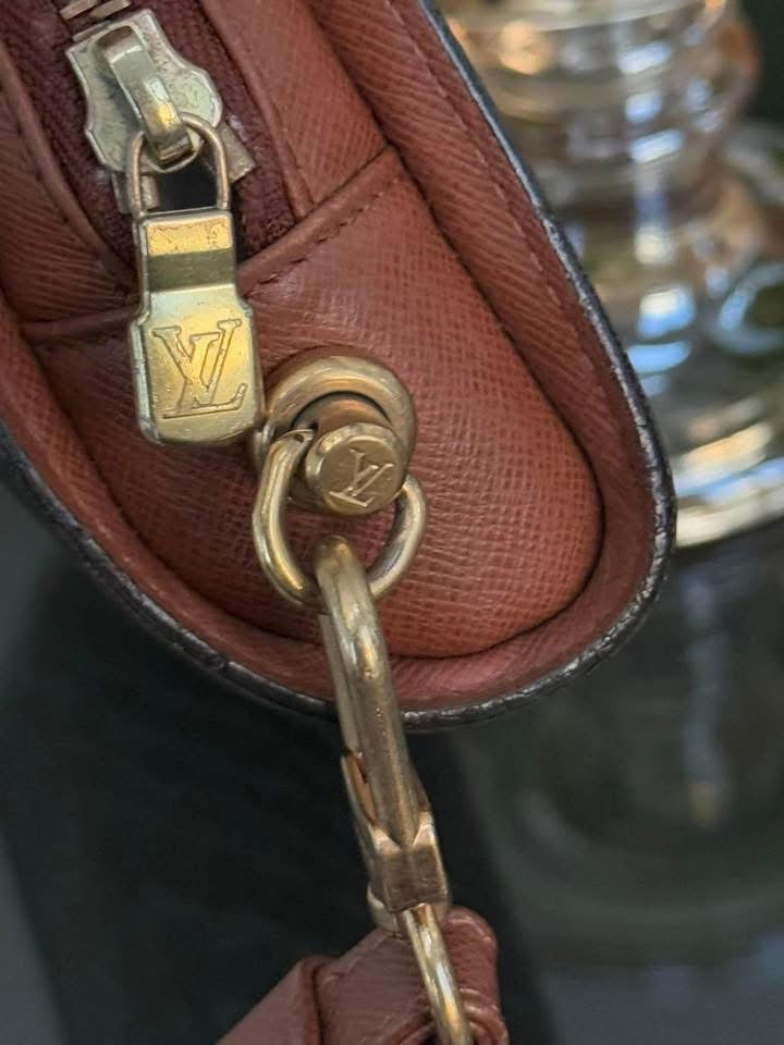 Orsay Clutch -
๐๏ธ Year: 1998