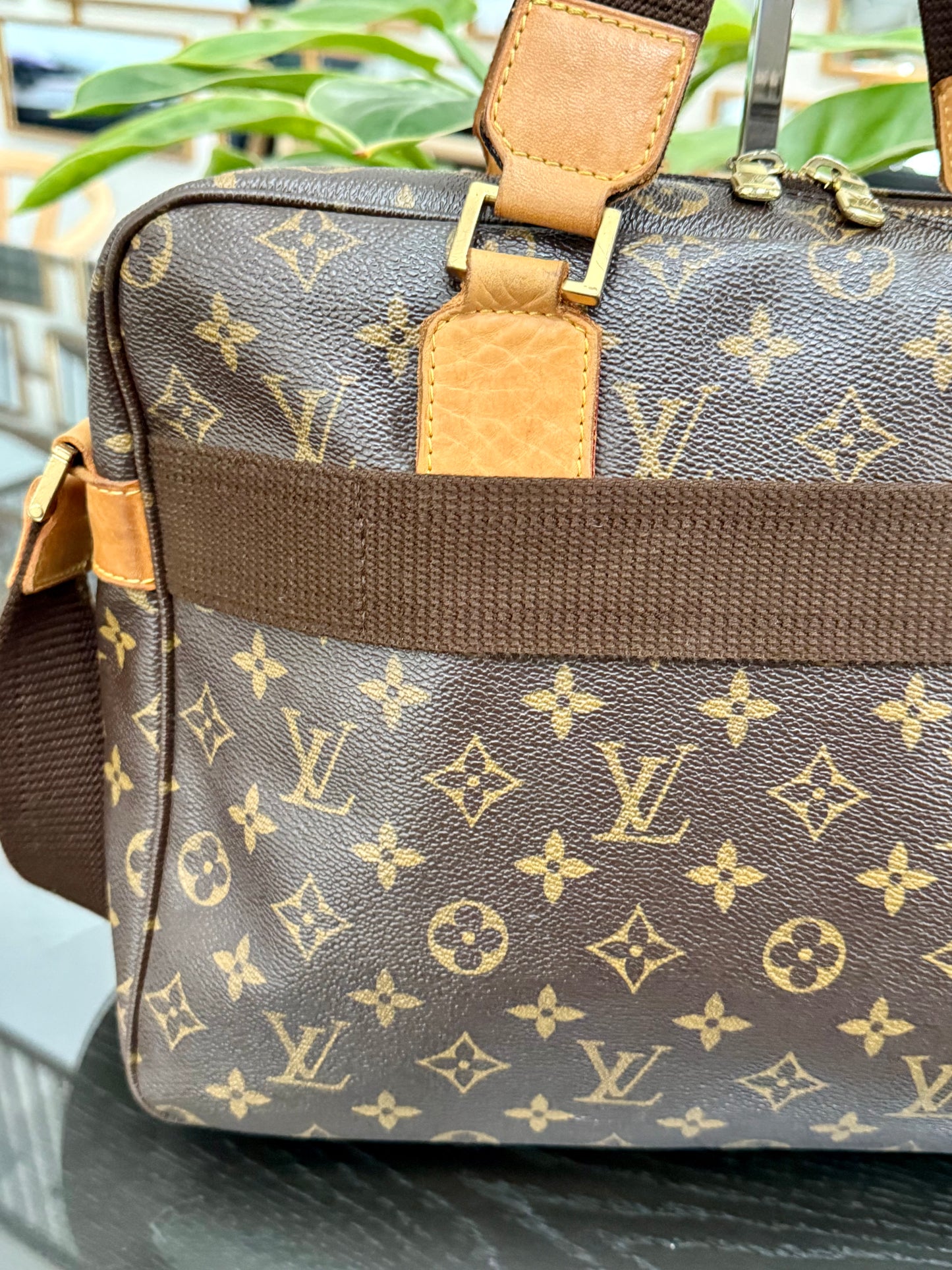 Sac Boshpore 2 Way bag in Monogram ๐๏ธ Year: 2005