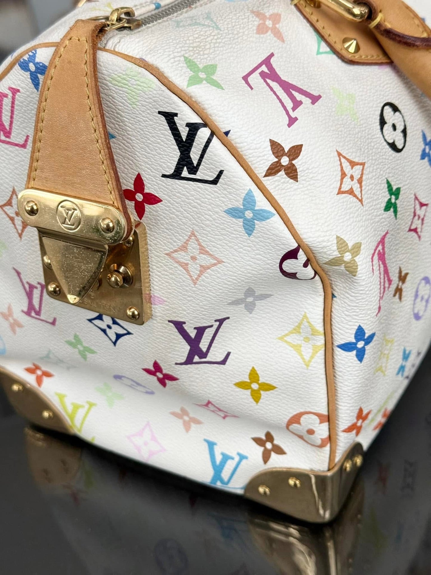 Multicolor Speedy 30 with Dustbag, clochette and keys π π
Year: 2007