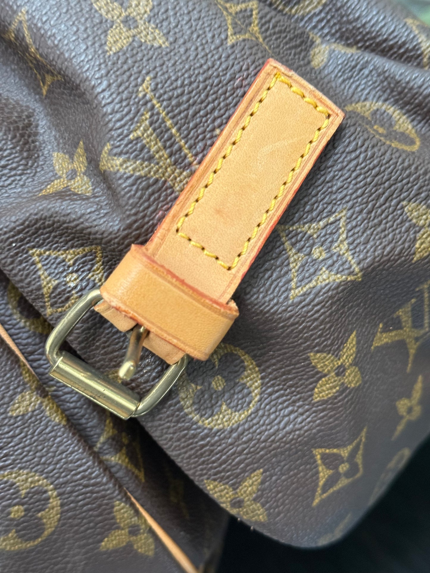 Saumur 35 Crossbody -๐๏ธ Year: 1992
