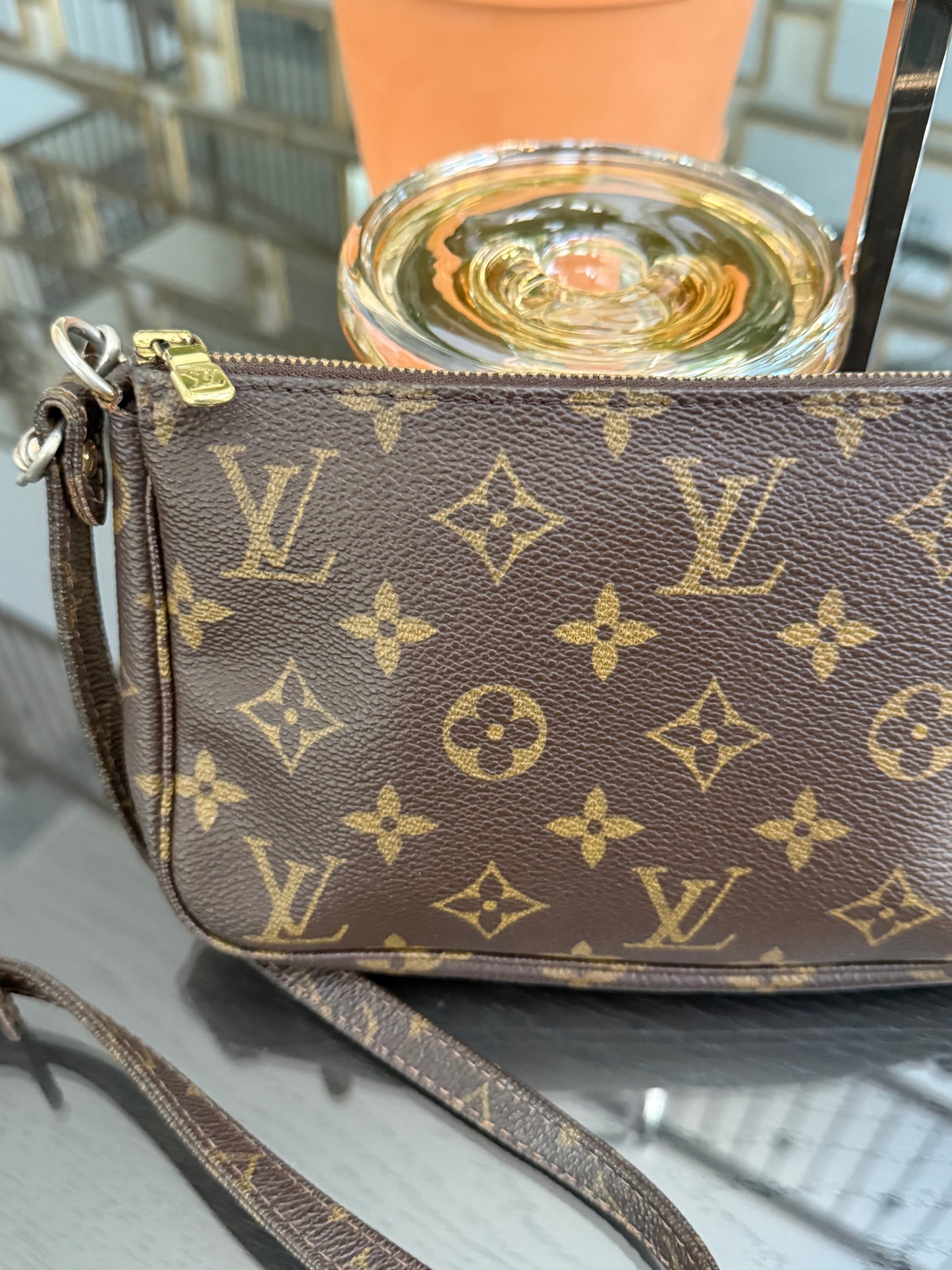 Pochette Accessories with Vintage Crossbody Strap - ๐
Year: 1999