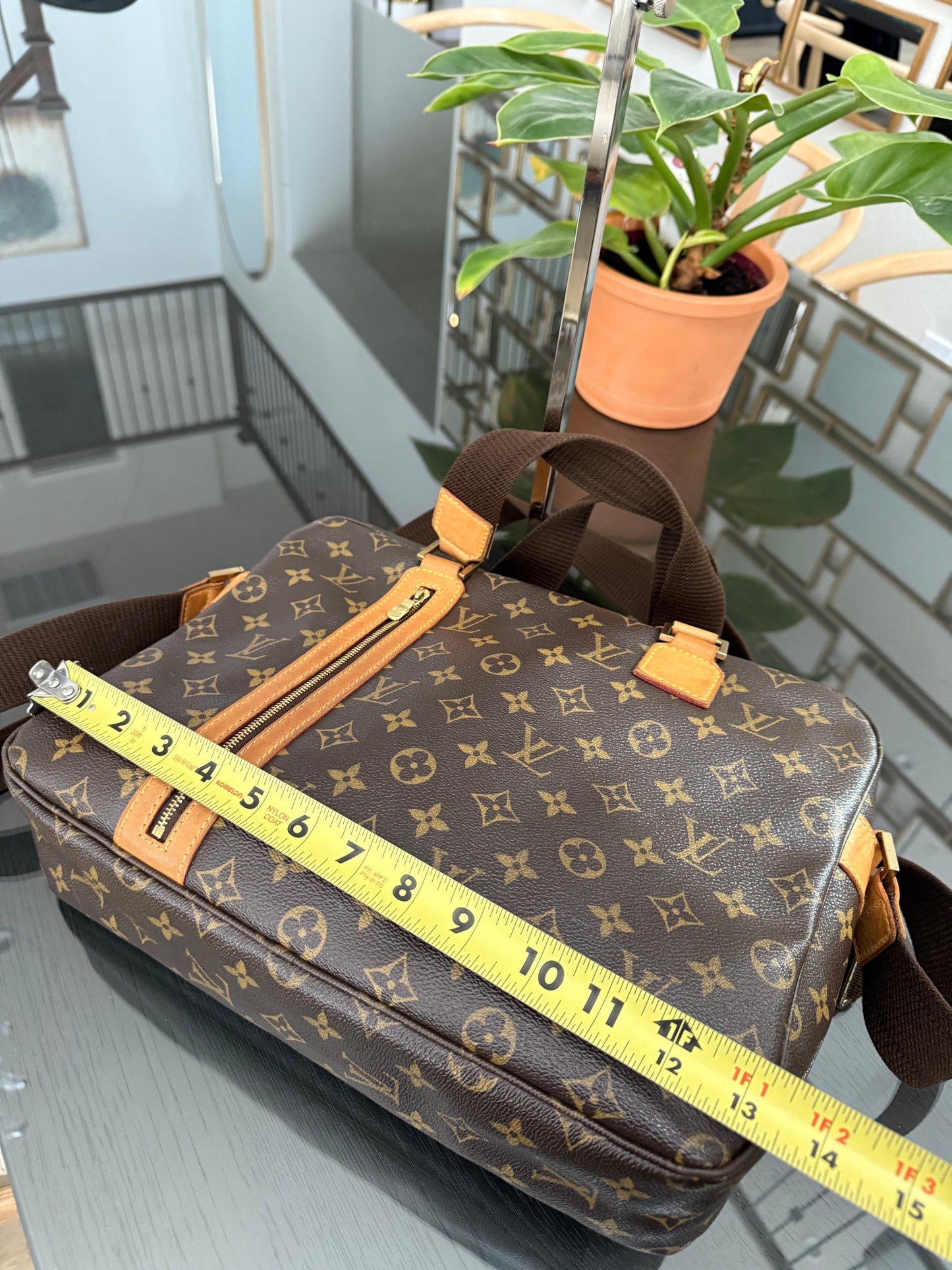 Sac Boshpore 2 Way bag in Monogram ๐๏ธ Year: 2005