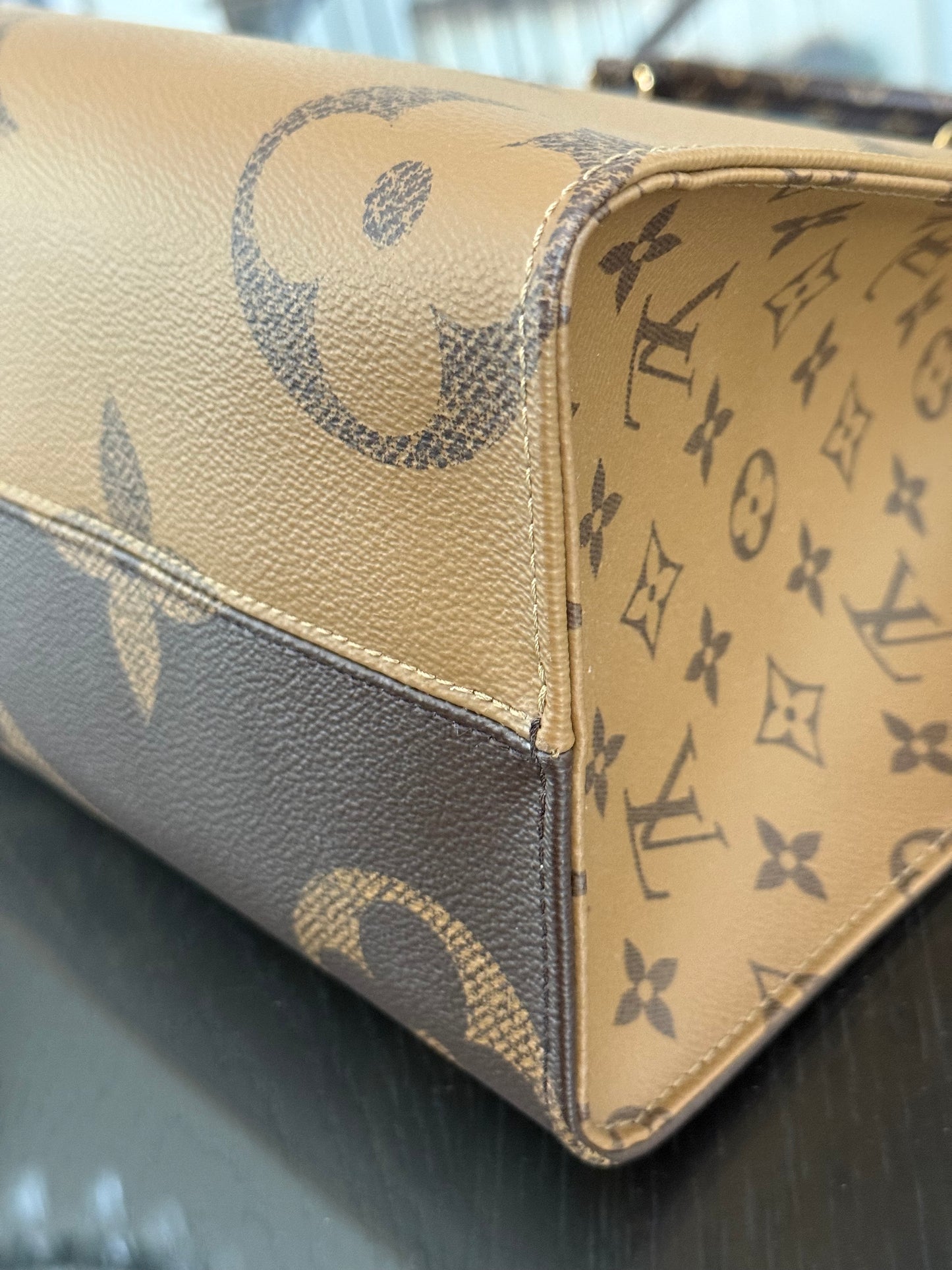 On The Go MM in Monogram with Dustbag -Microchip