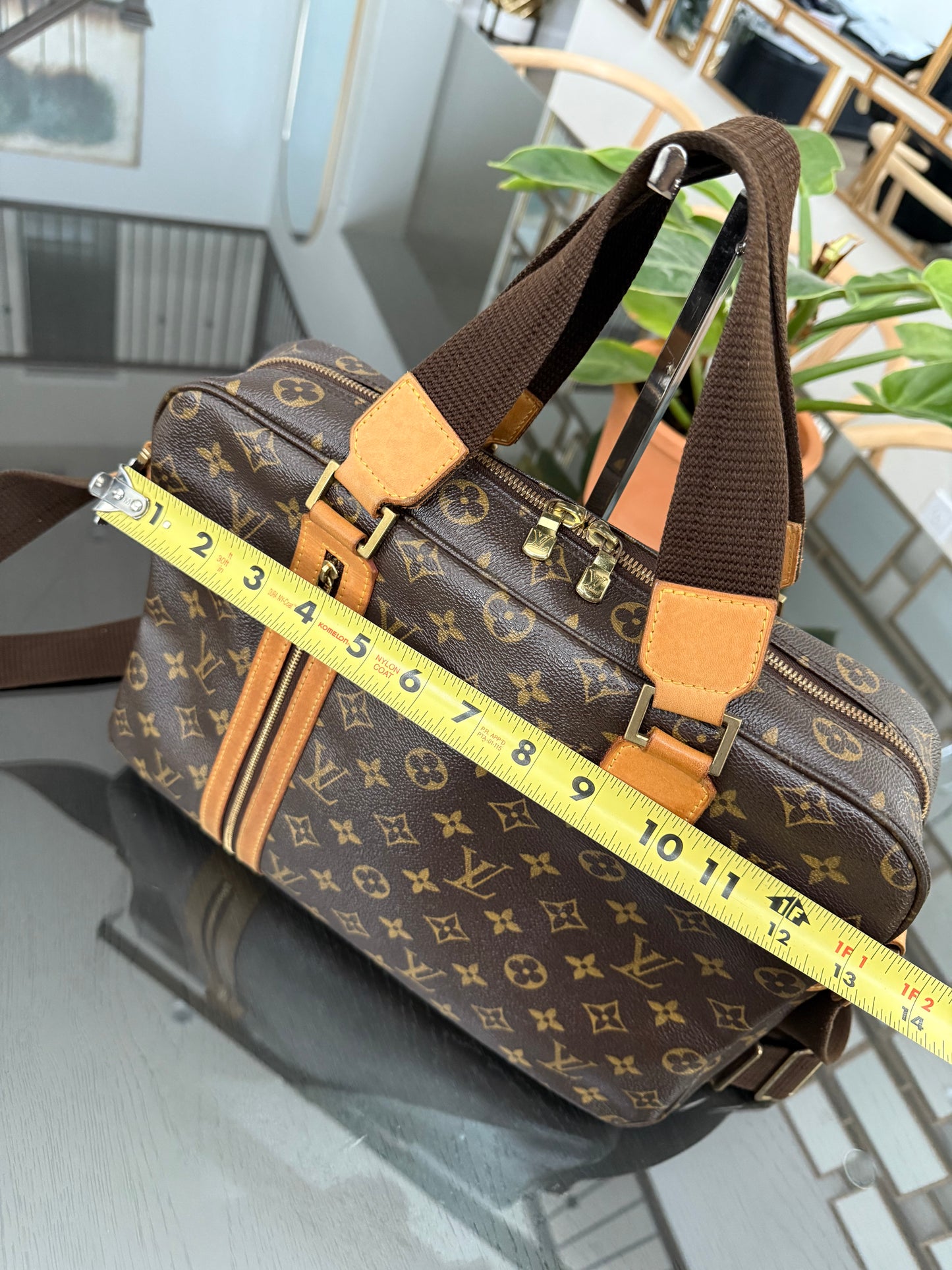 Sac Boshpore 2 Way bag in Monogram ๐๏ธ Year: 2005